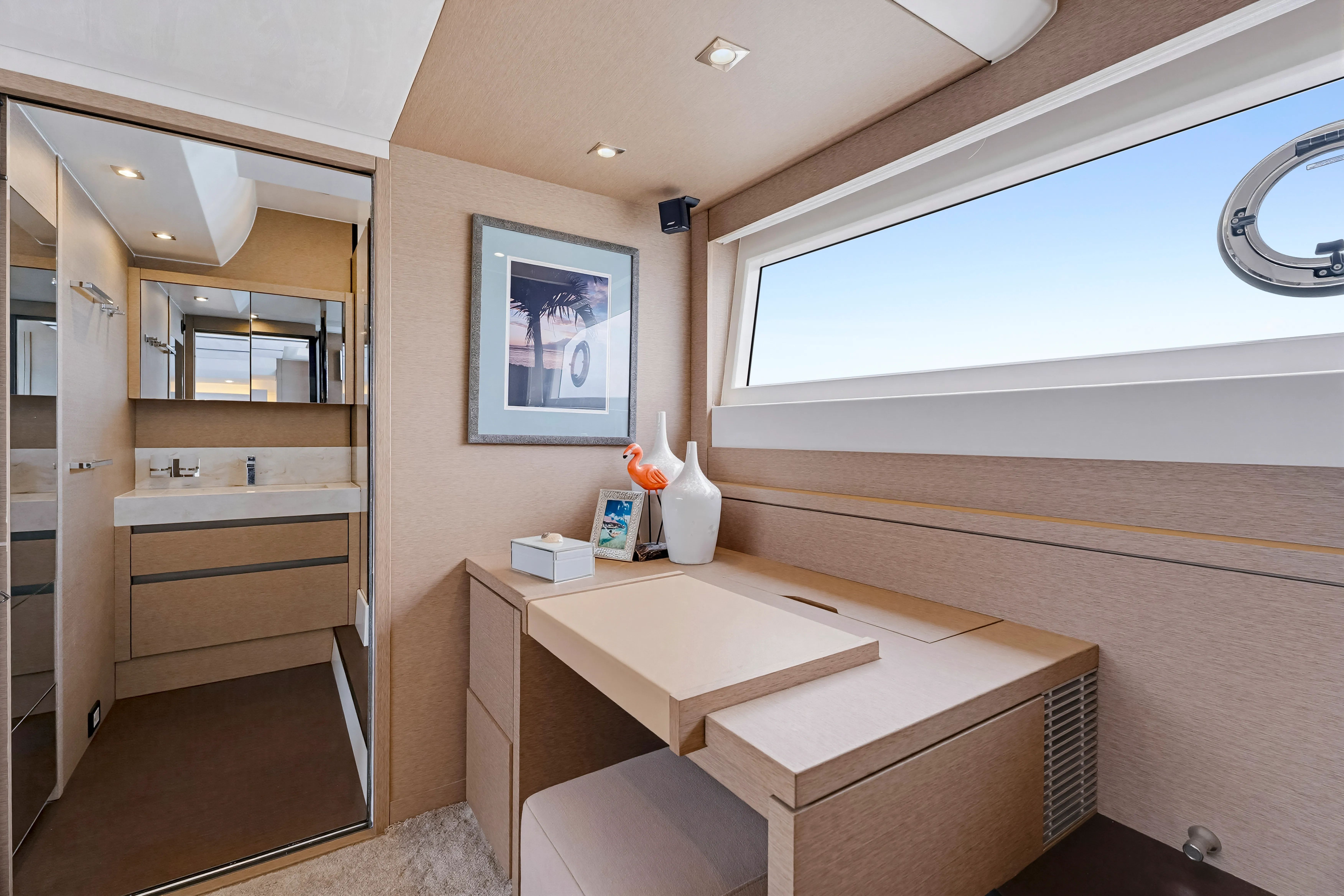 2018 Prestige 630 - Image 32