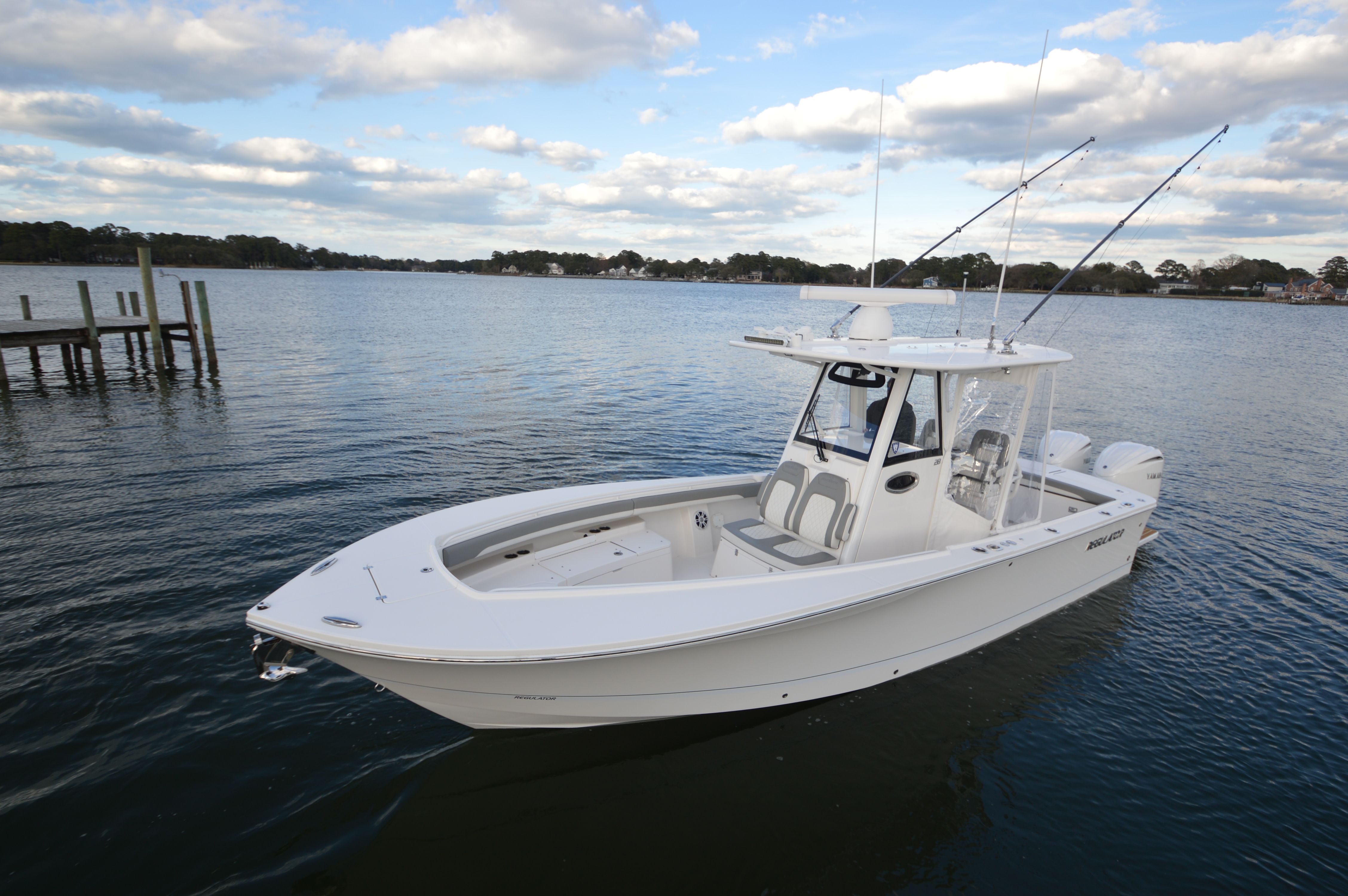 2024 Regulator 28 FS w/SeaKeeper Ride - 3