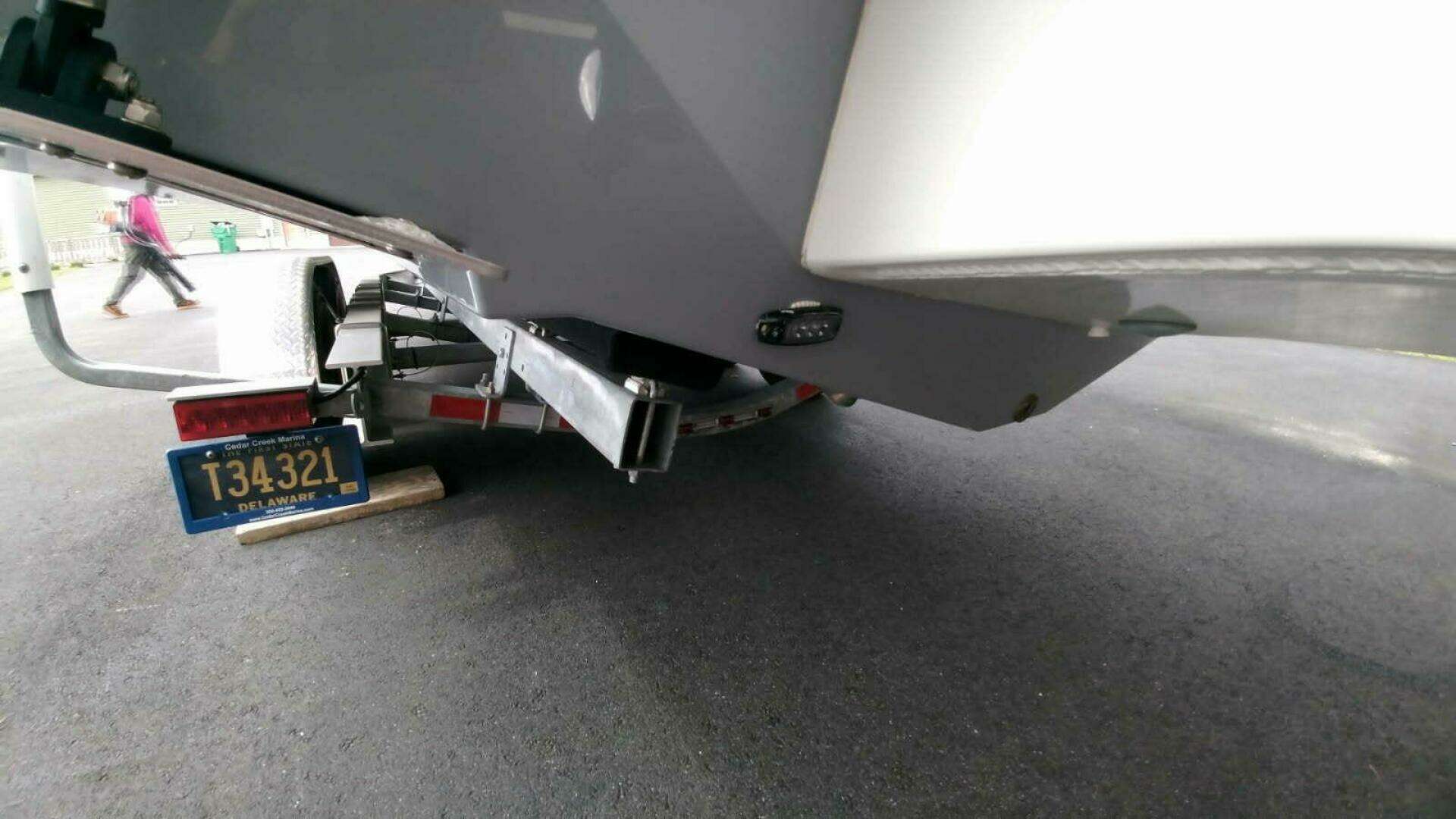 2024 Parker 2820 XLD Sport Cabin - Image 4