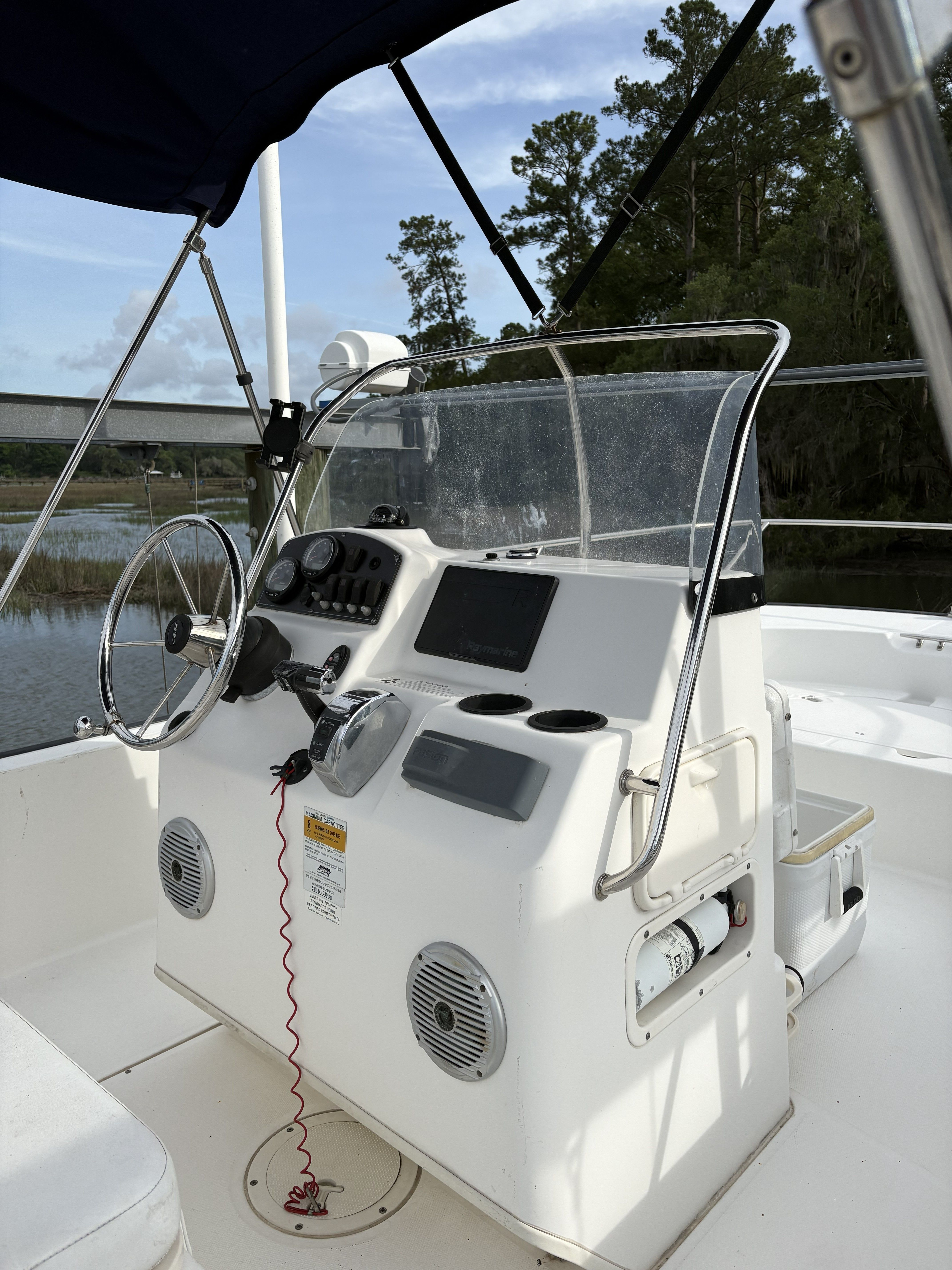 Helm of a 2012 Boston Whaler 190 Montauk boat.