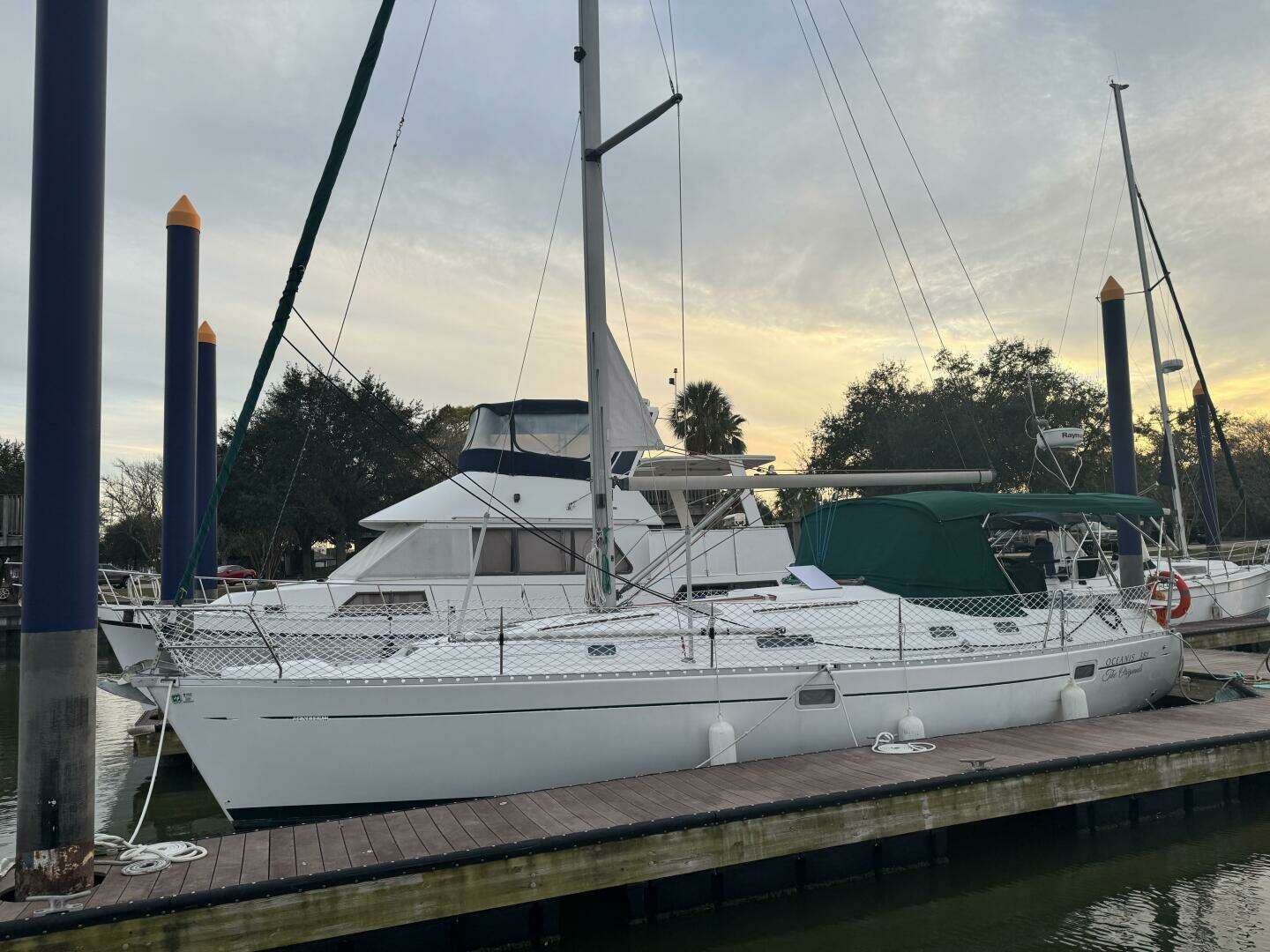 1999 Beneteau 381 - Image 4