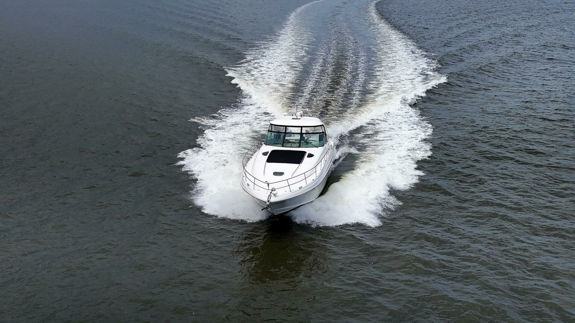 2006 Sea Ray 52 Sundancer - Image 3