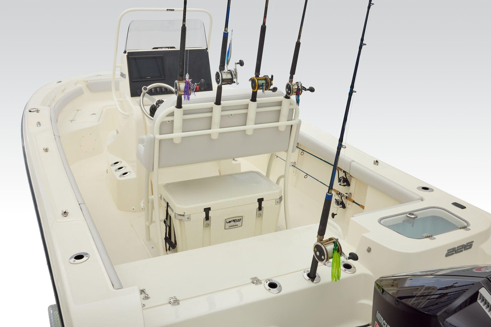 2026 Mako 226 Center Console - 33