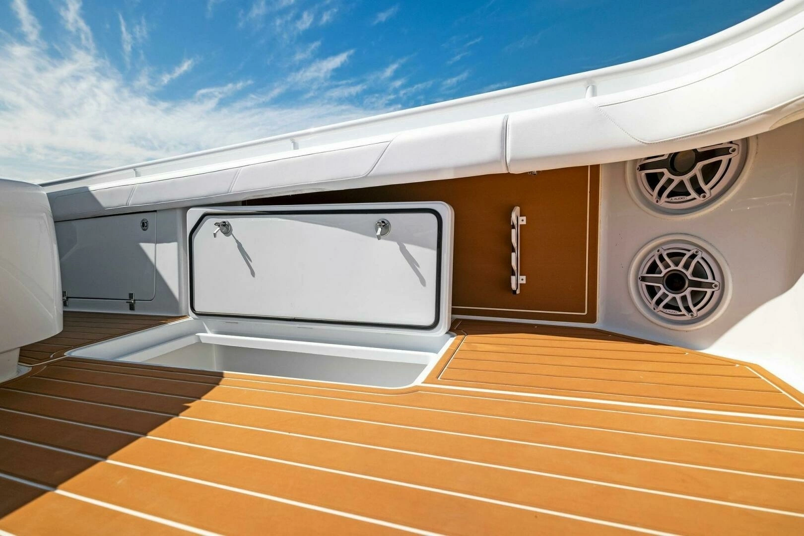 2022 Barker Boatworks 40 HPC - Image 17