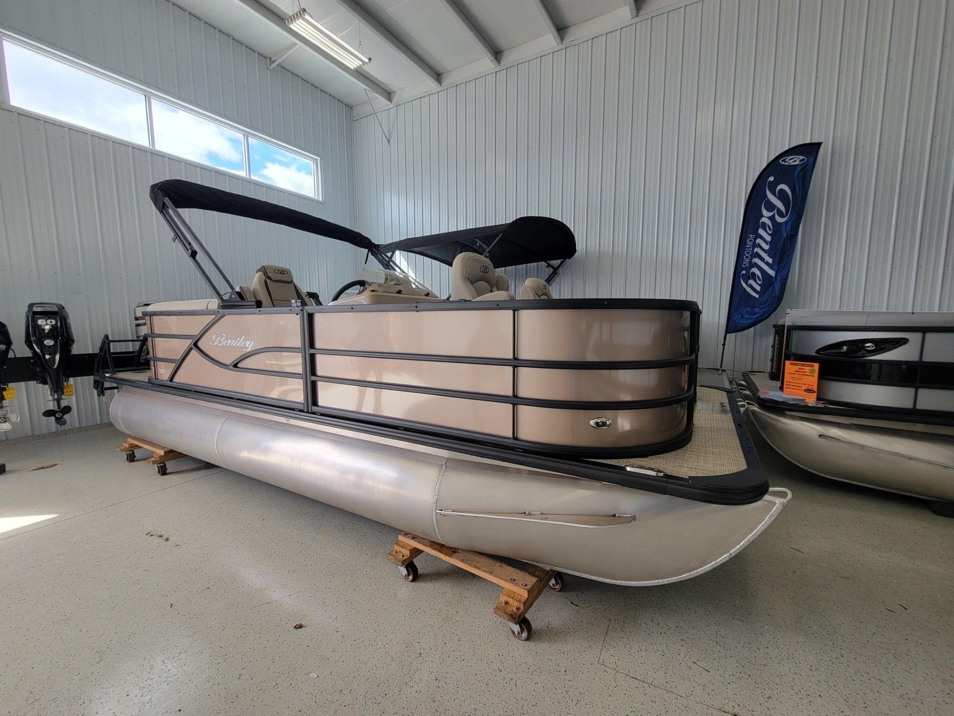 2025 Bentley Pontoons FISH 200 CW - 2