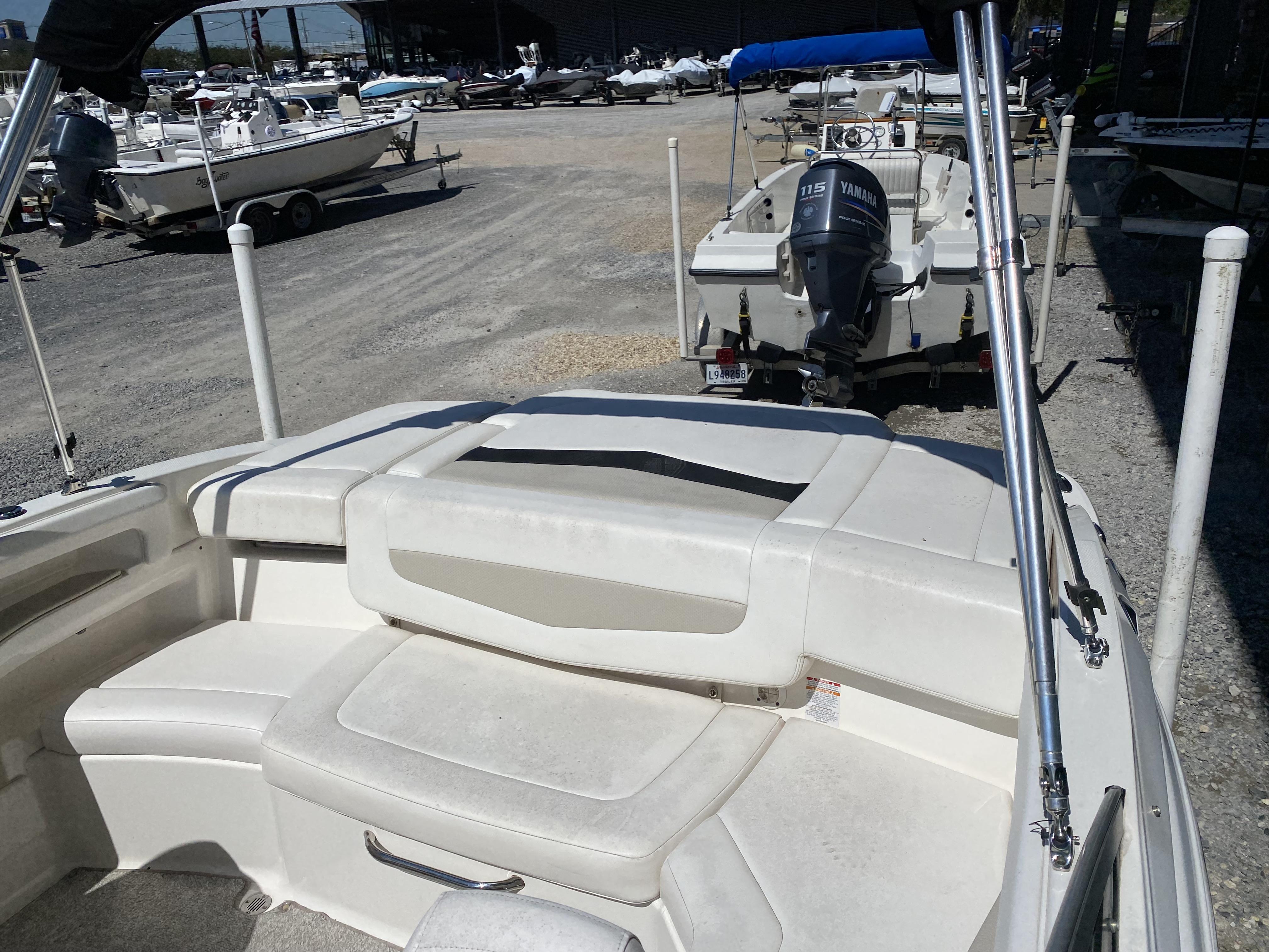 2011 Chaparral 216 SSi - 9