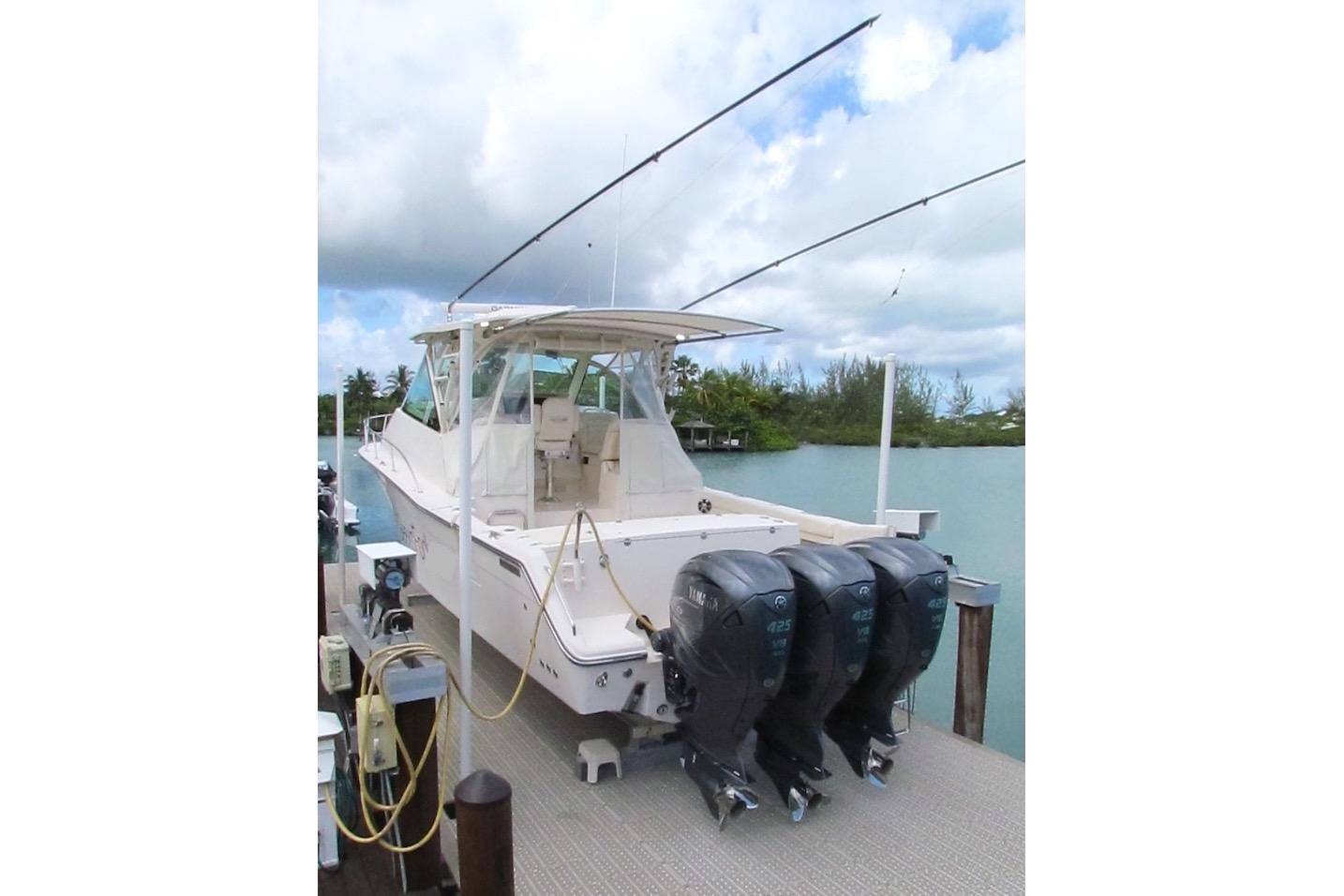 2019 Grady-White Express 370
