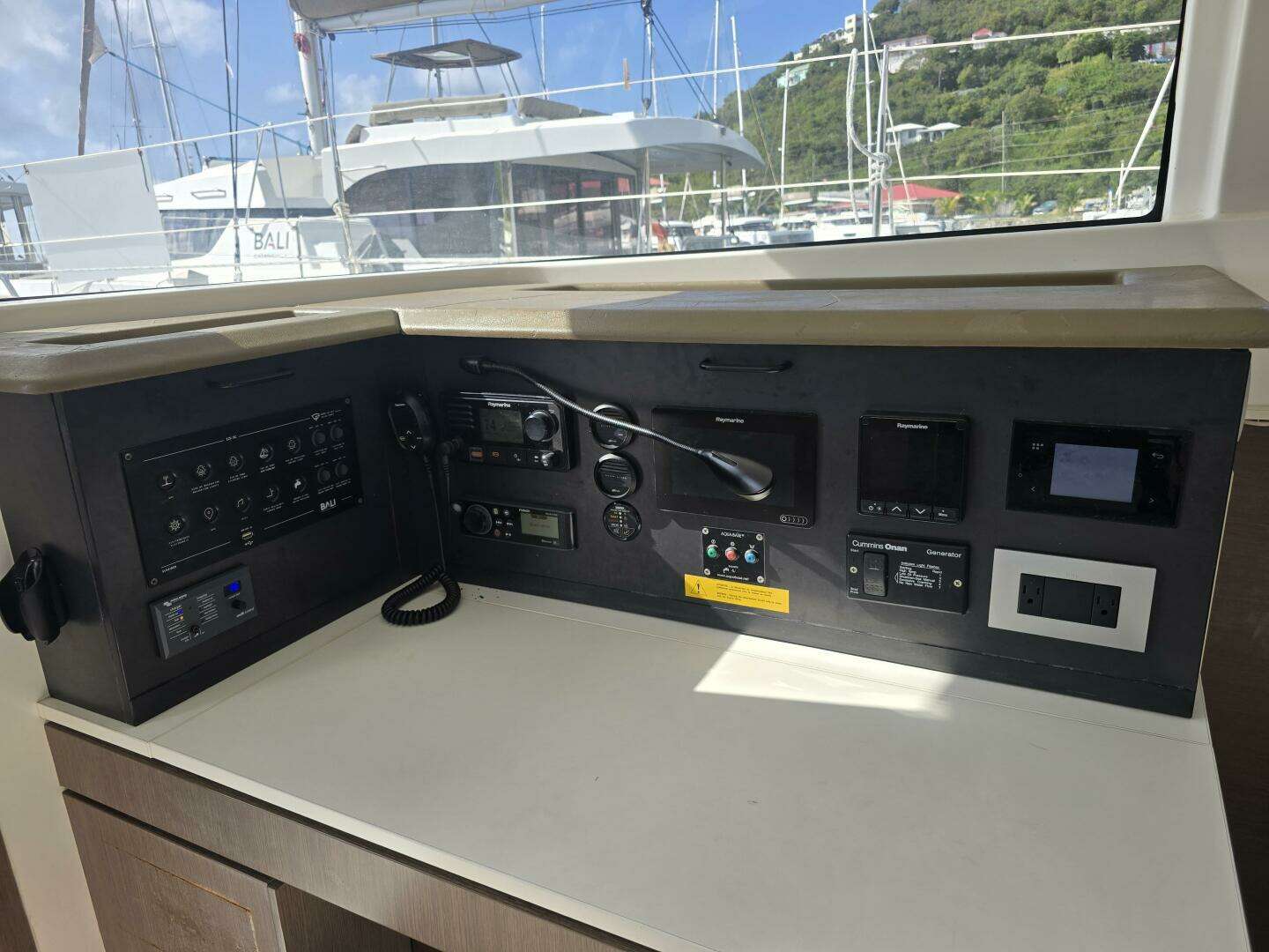 2021 Bali 4.2 - Image 17