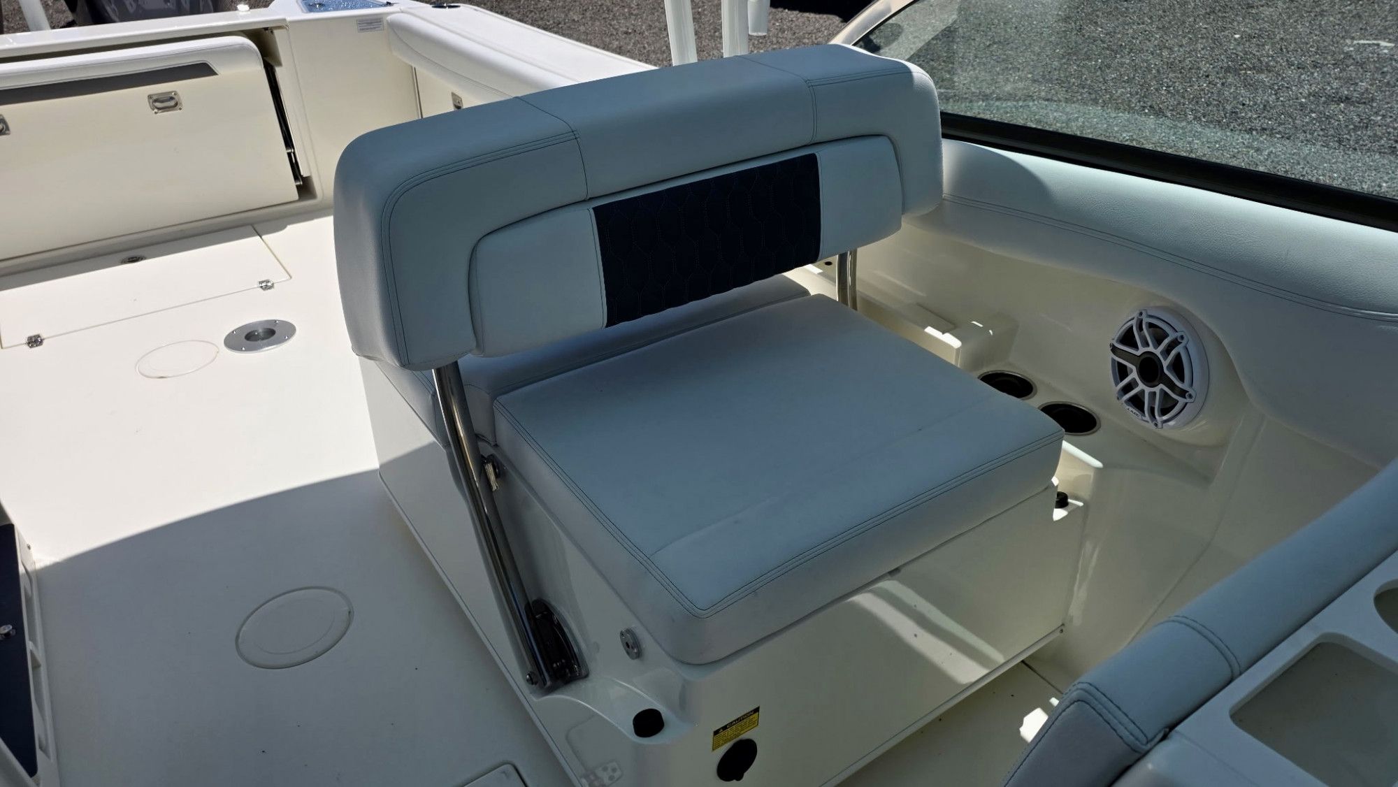 2026 Cobia 280 Dual Console - 16