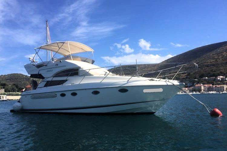 2002 Fairline Phantom 38