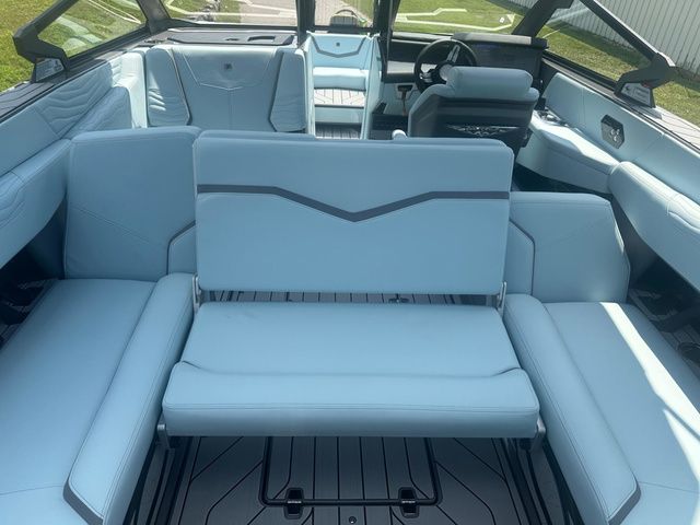 2026 Nautique G23 - 14