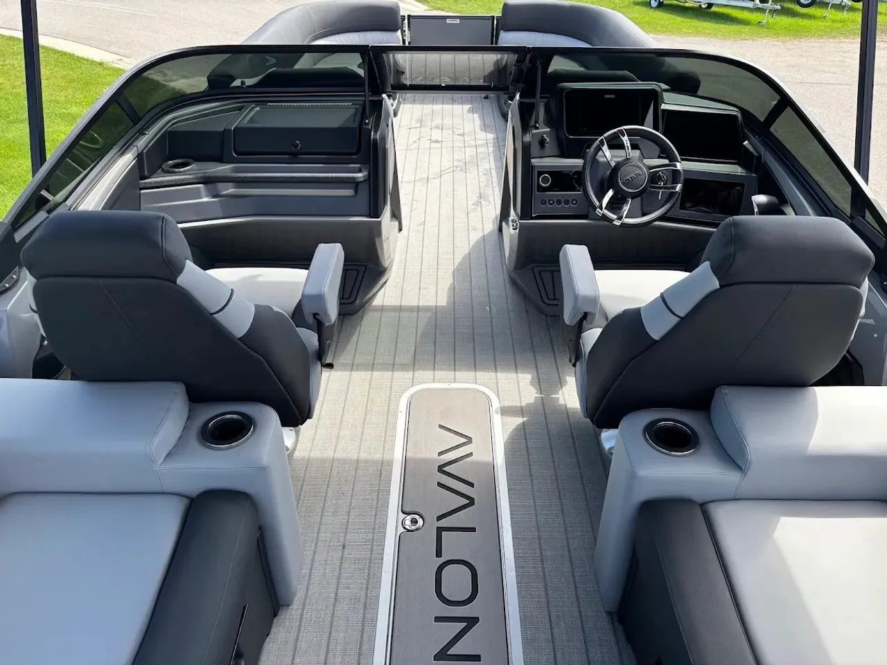 2025 Avalon Catalina Platinum Quad Lounge Shift 2785 - 14