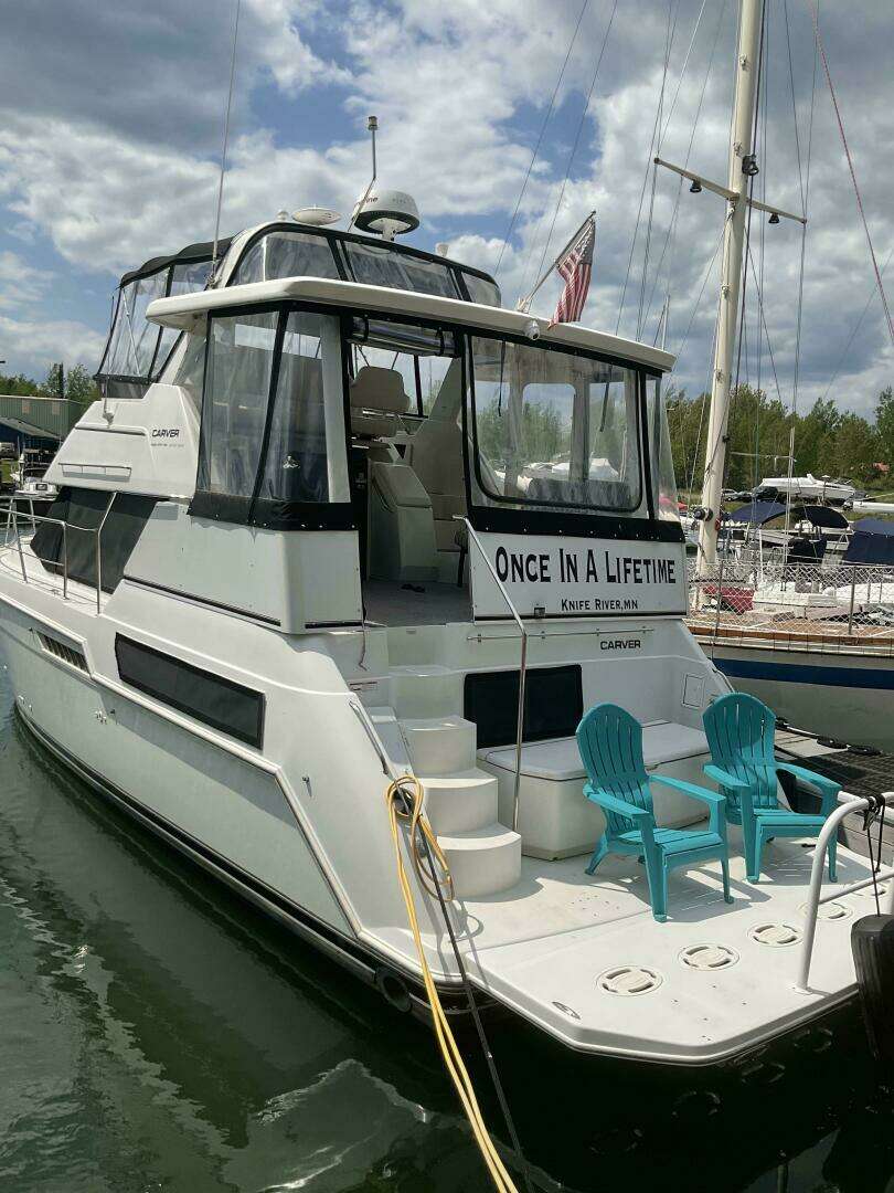 1998 Carver 355 Aft Cabin - Image 3