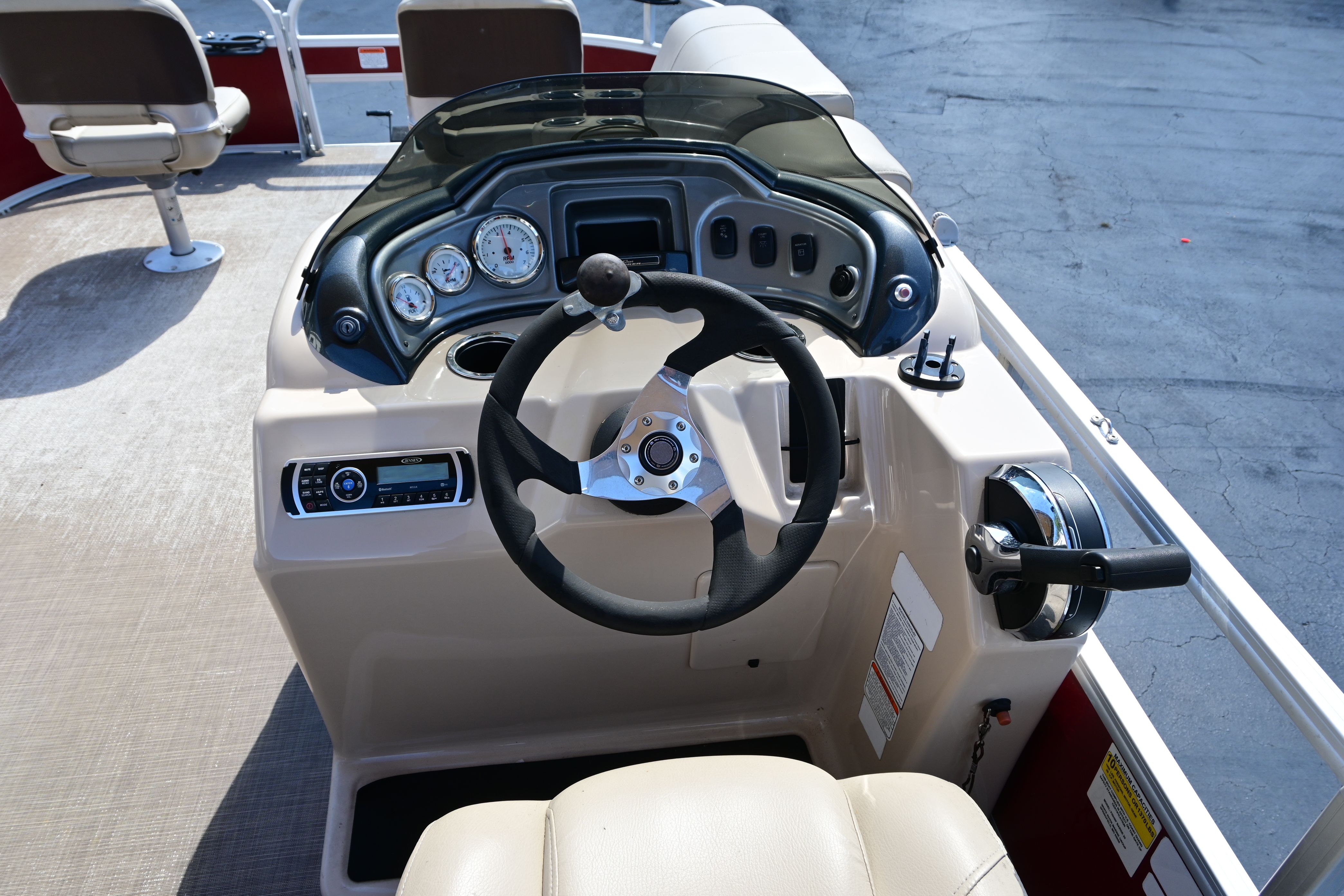 Steering console of a 2019 Sun Tracker FISHI pontoon boat.