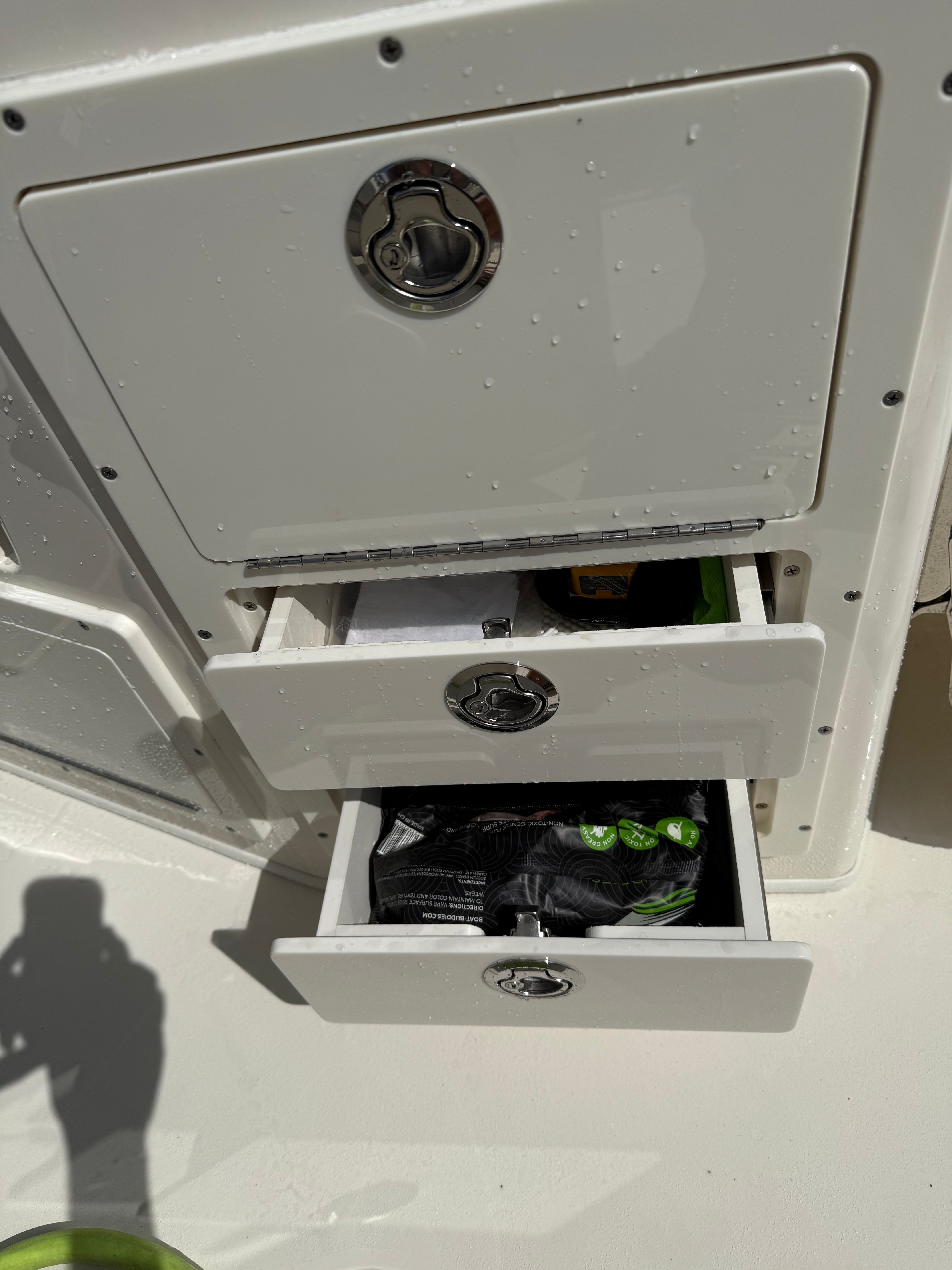 2022 Cobia 240 Dual Console - 13