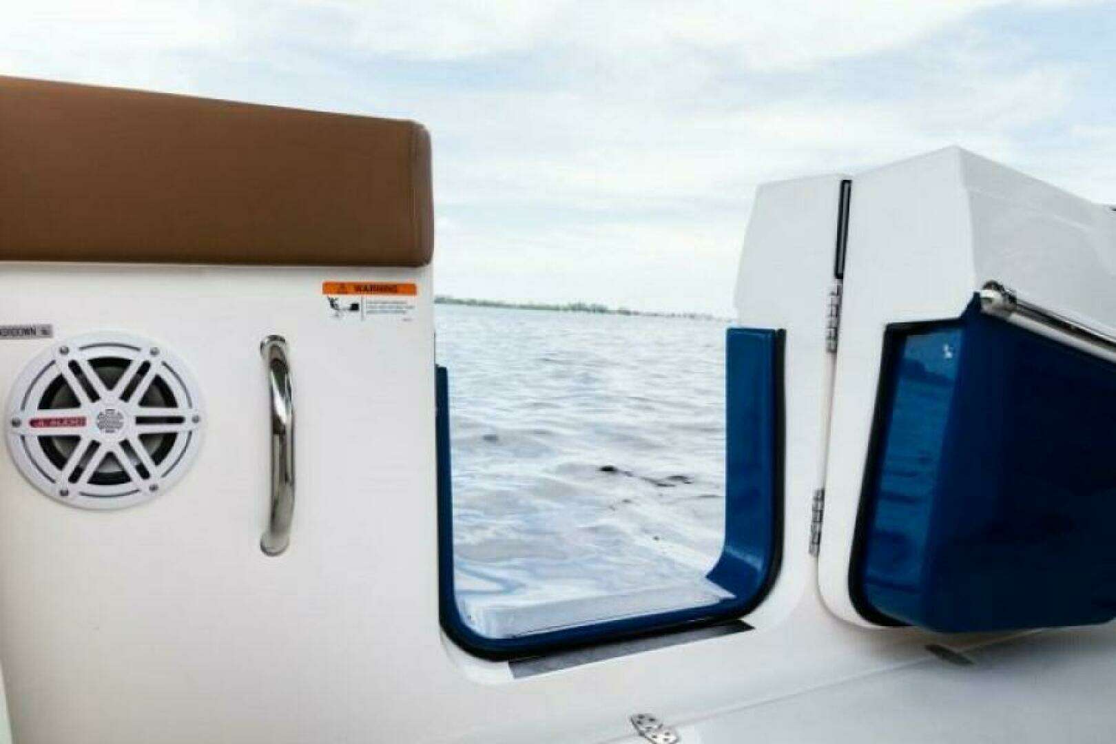 2025 Wellcraft 302 Fisherman - Image 16