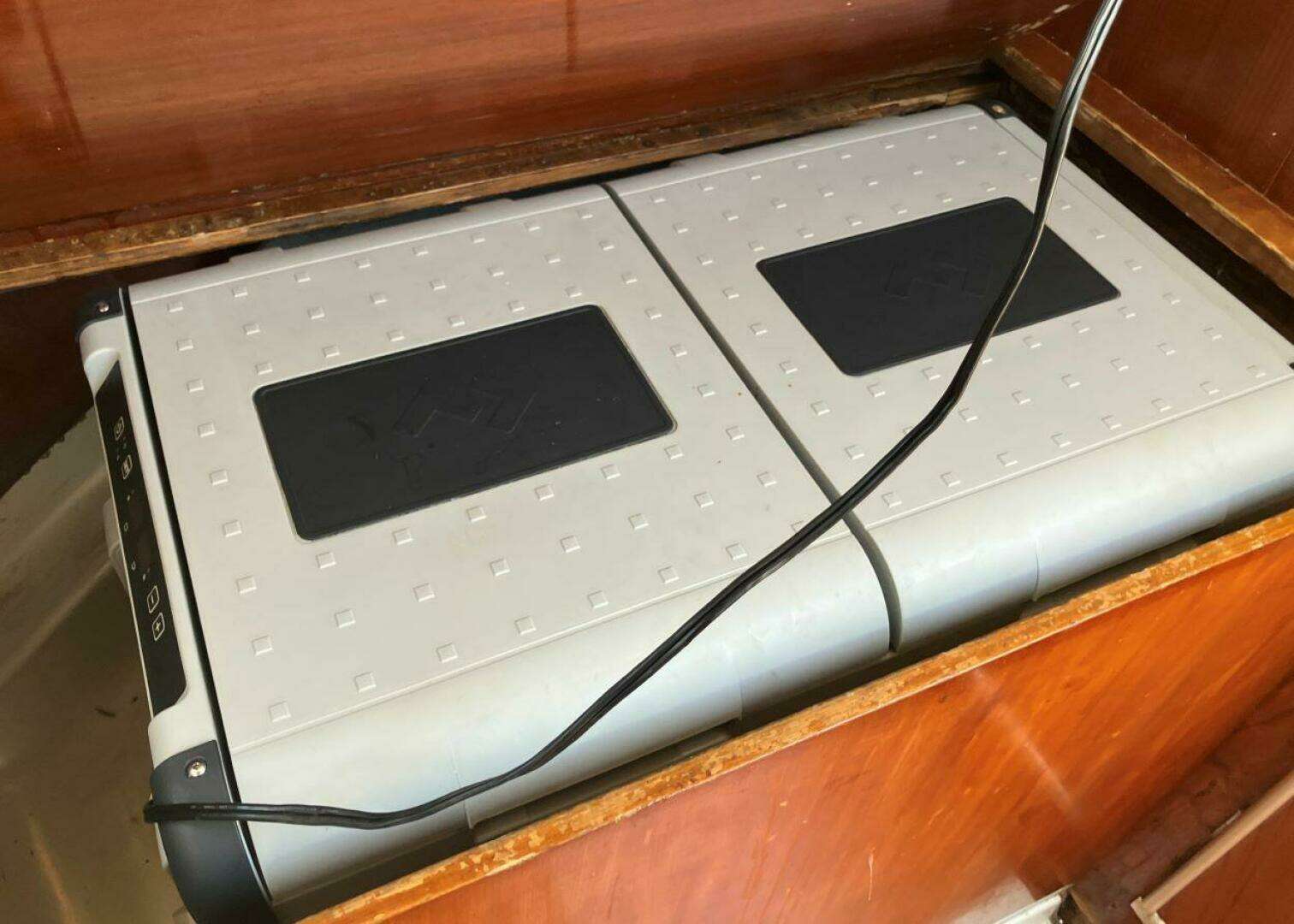 1991 Beneteau Moorings 38 - Image 8