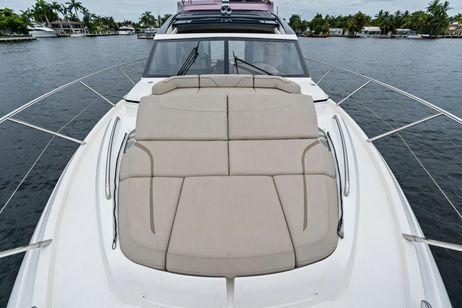 2020 Princess S62 Sportbridge - Image 19