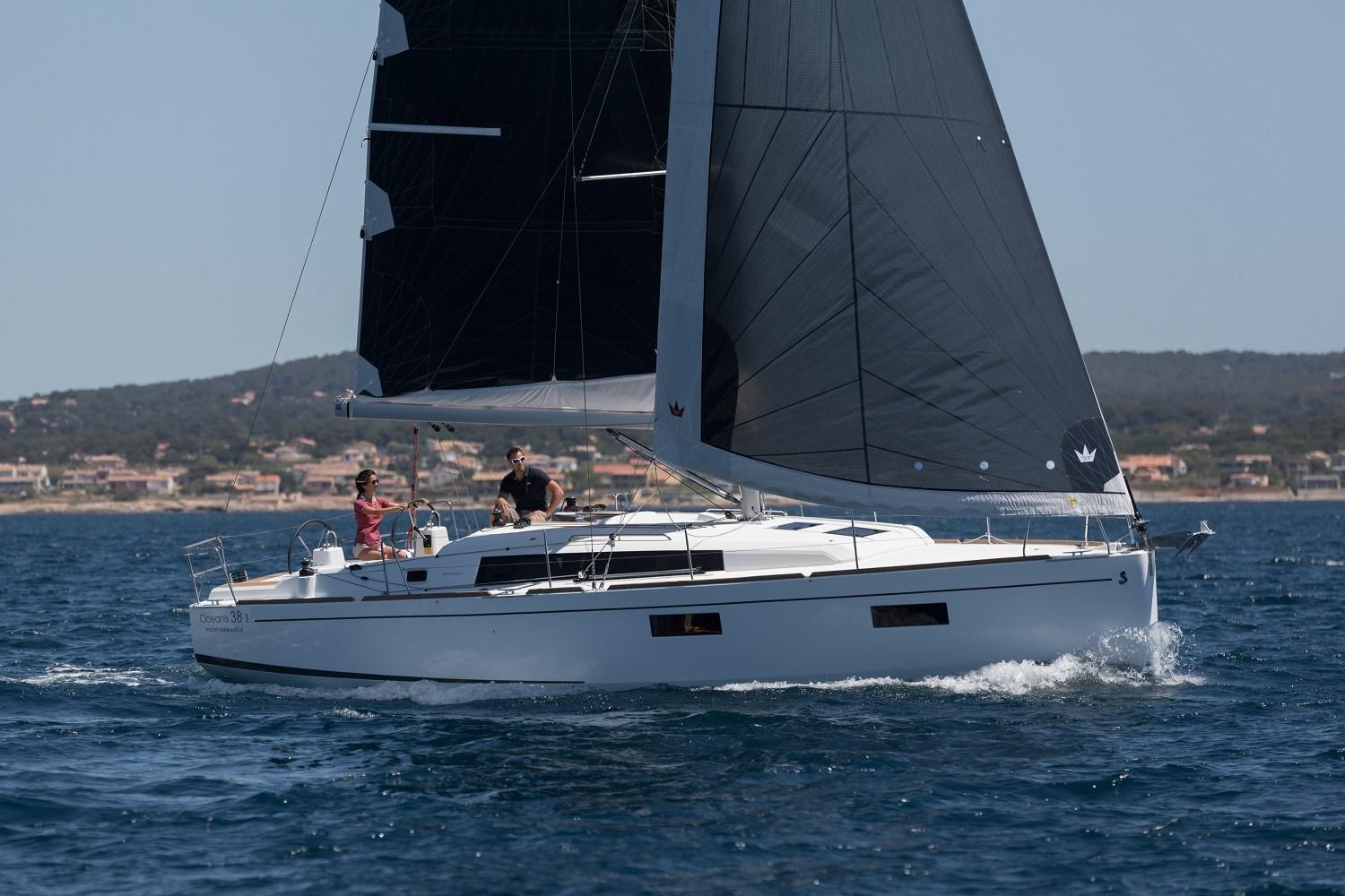 2021 Beneteau Oceanis 38.1