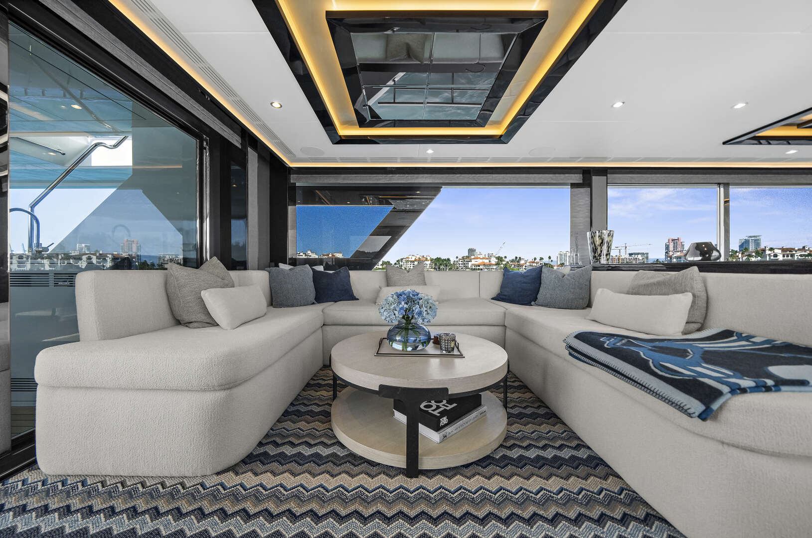 2024 Ocean Alexander 32L - Image 30