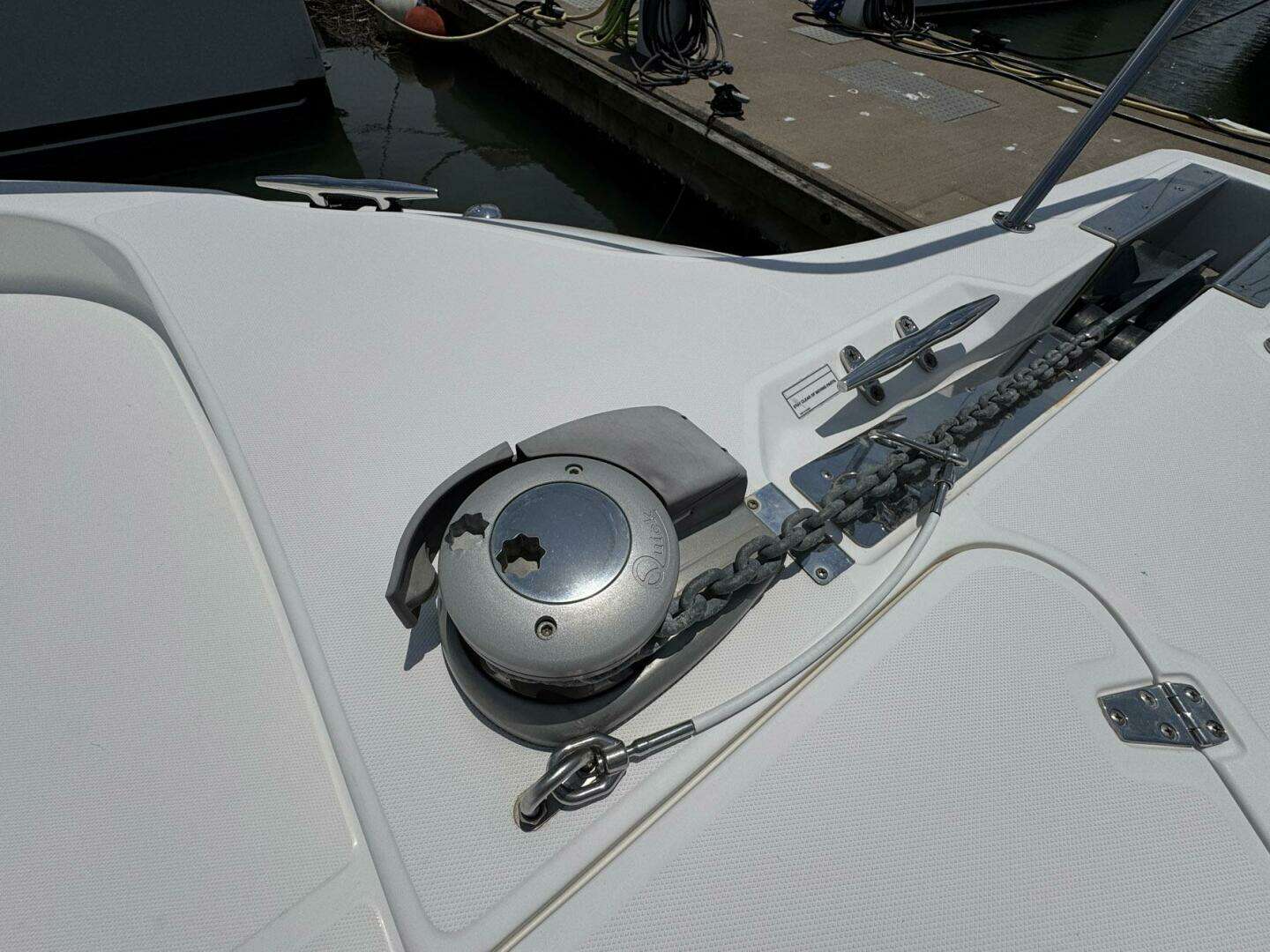 2011 Boston Whaler 305 Conquest - Image 13
