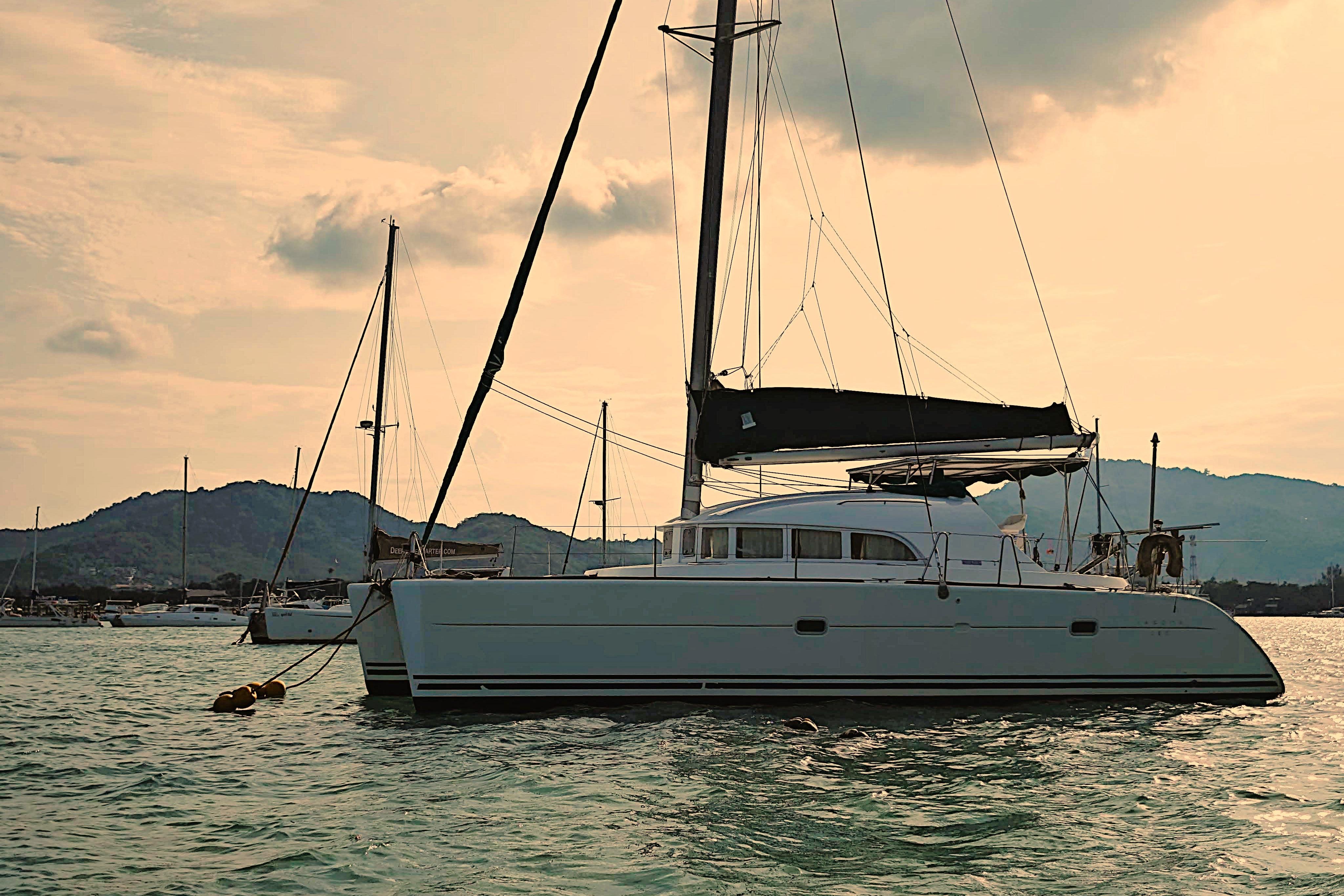 2000 Lagoon 380