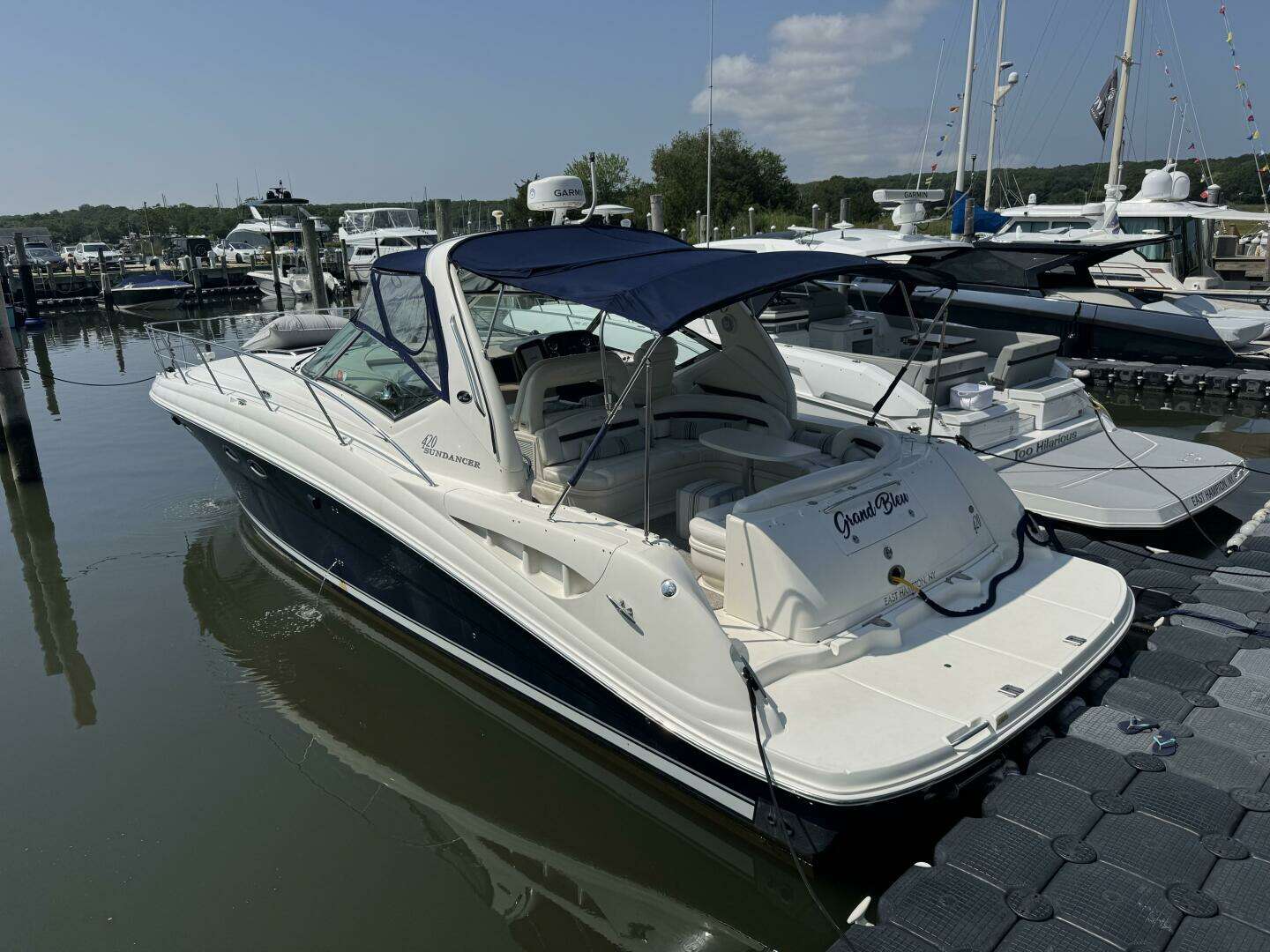 2003 Sea Ray 420 Sundancer - Image 3