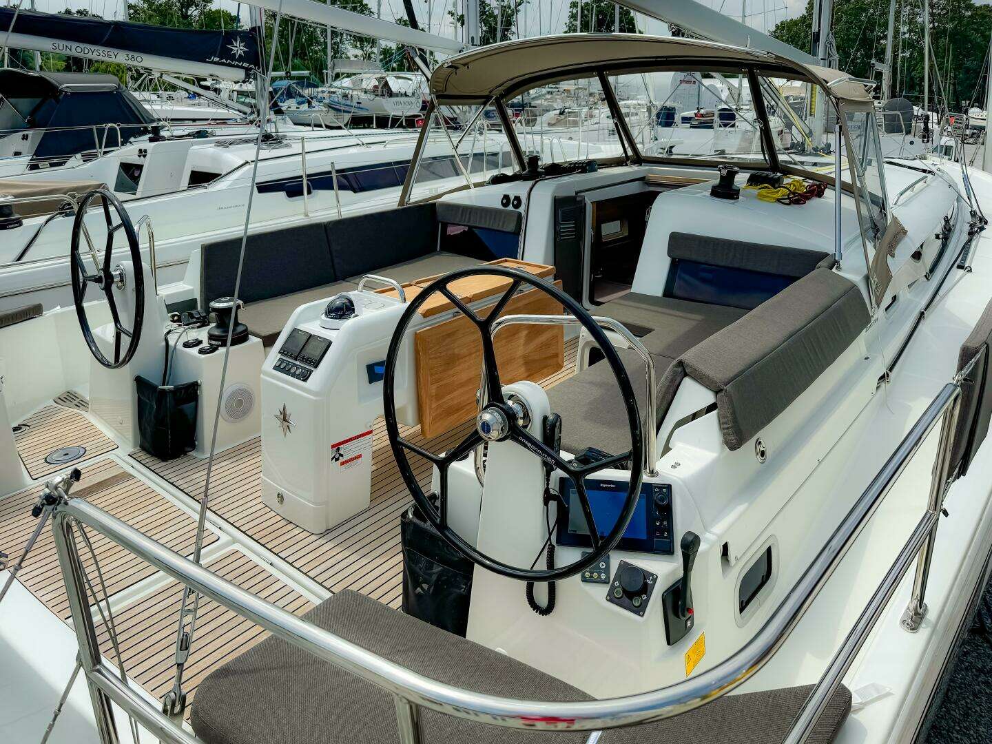 2023 Jeanneau Sun Odyssey 440 - Image 4