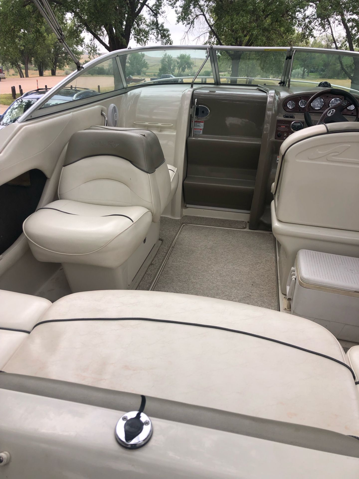 2007 Sea Ray 225 Weekender - 3