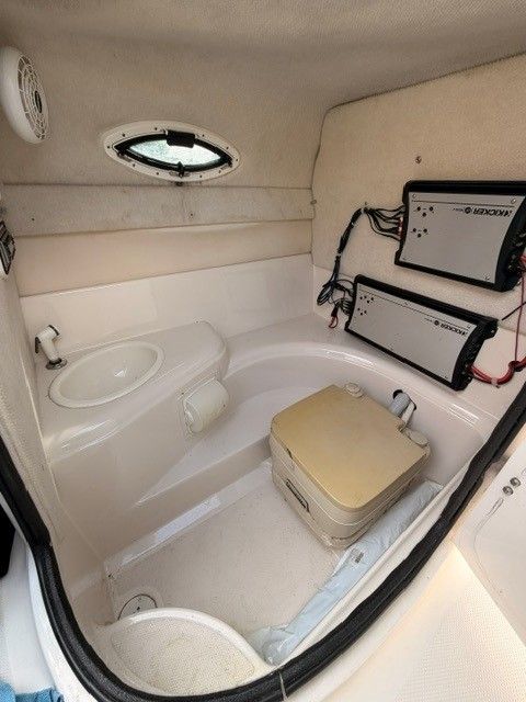 2003 Monterey 253 Explorer Sport - 11