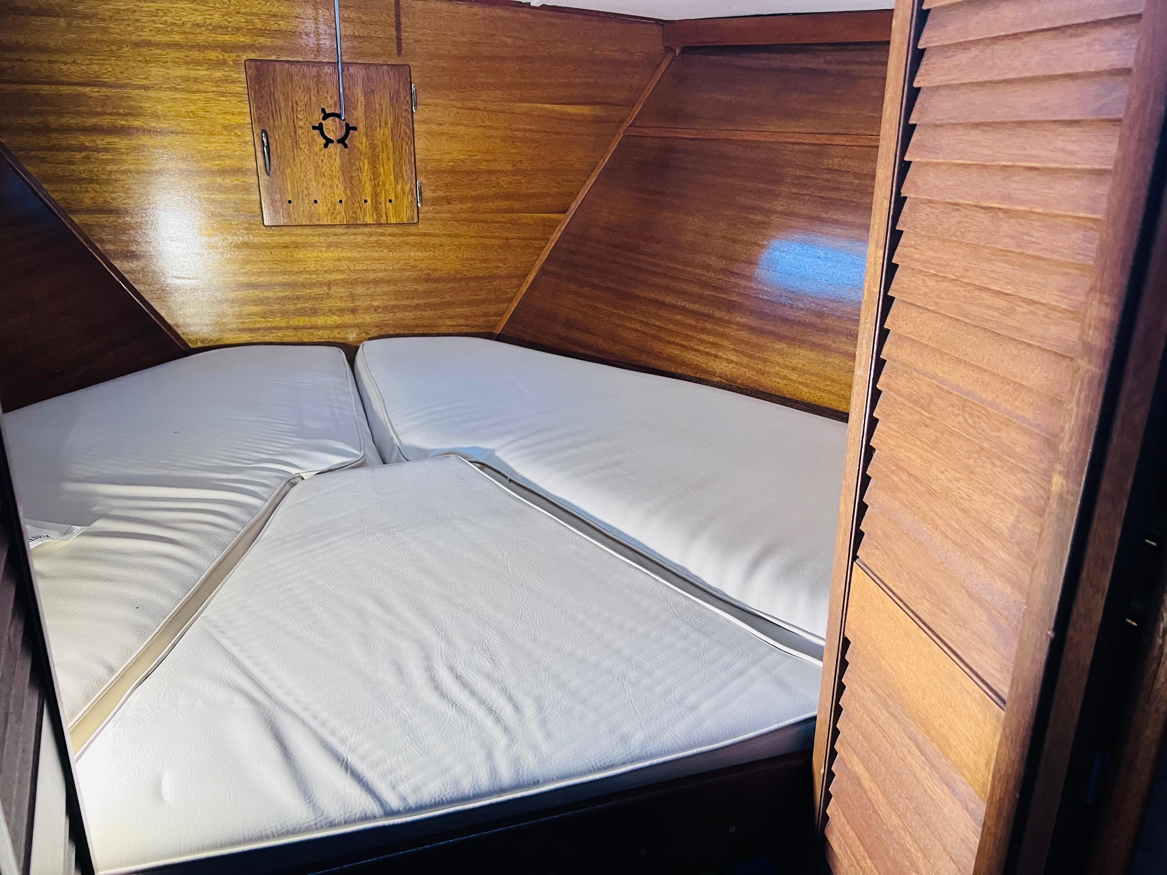 1962 Chris-Craft Roamer - 11