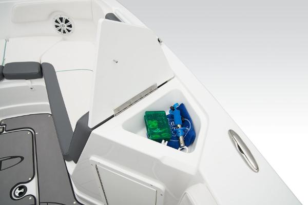 2025 Tahoe 2150 CC - 35