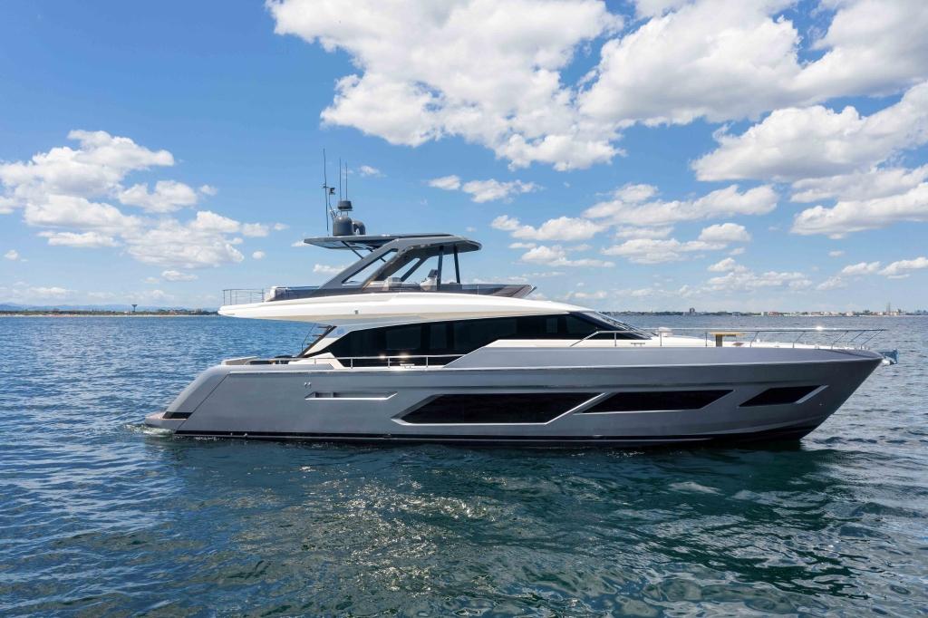 2024 Ferretti Yachts 720