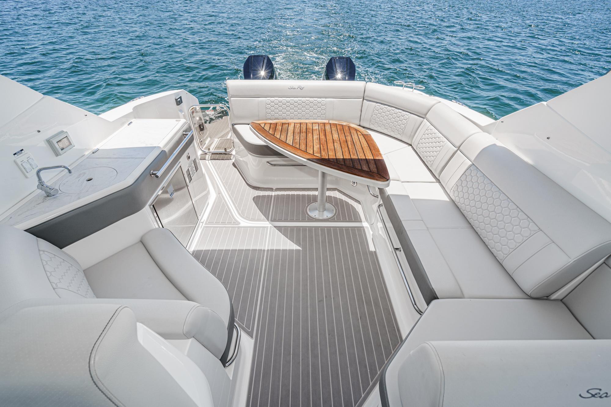 2024 Sea Ray Sundancer 320 Outboard - 42