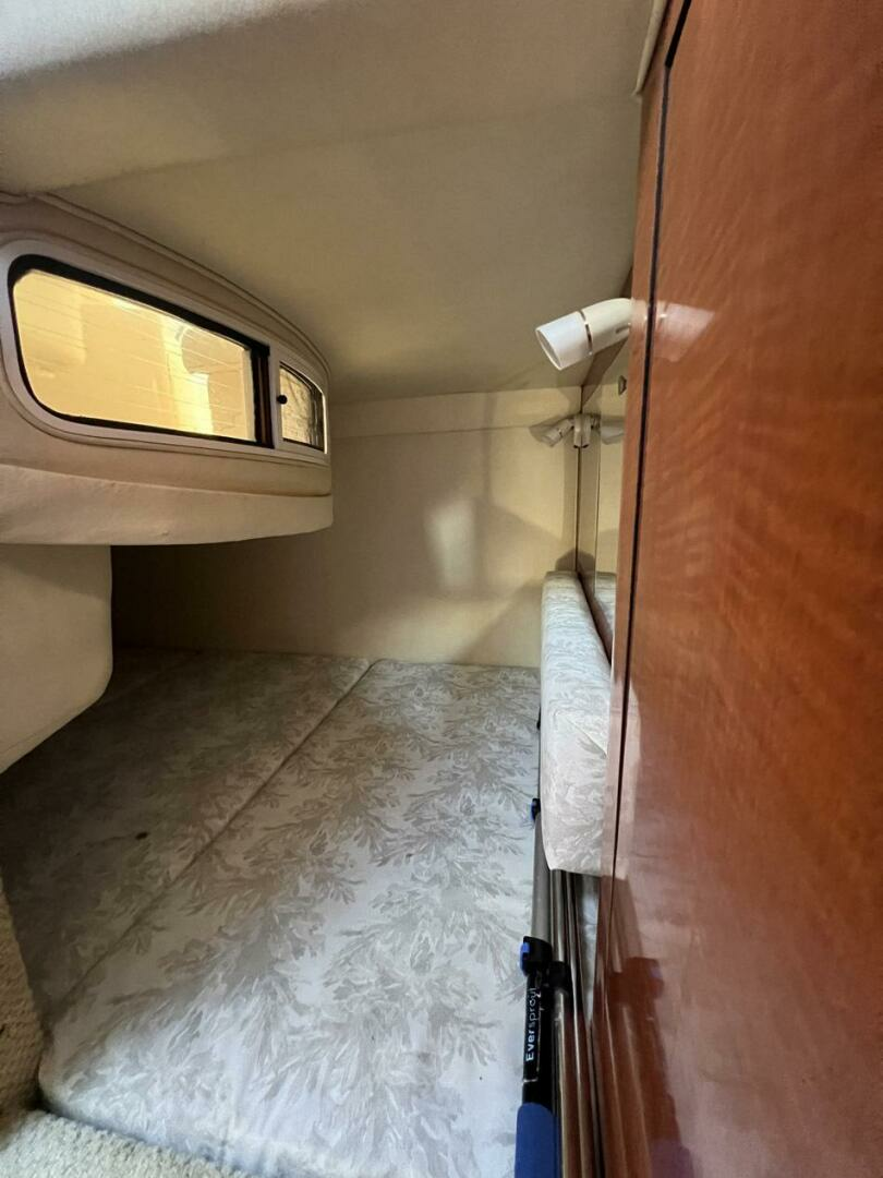 2005 Sea Ray 280 Sundancer - Image 26