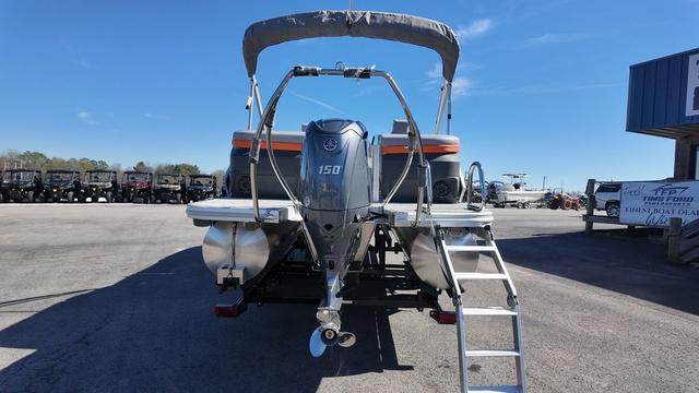 2025 Bennington M Quad Bench 24 MFB - 4