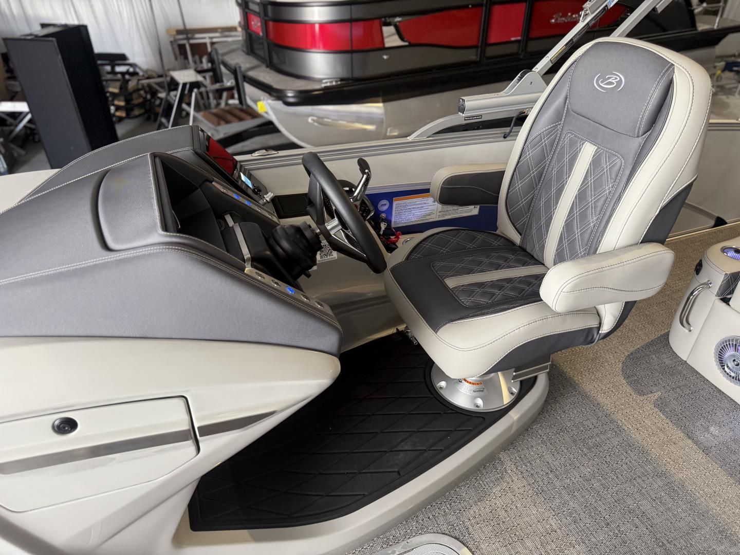 2025 Barletta Lusso L23UC - 19