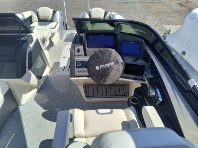 2026 Tahoe Grand Tahoe Elite Windshield 25 FT - 11