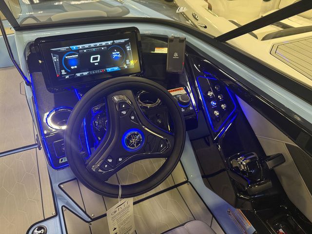 2025 Yamaha Boats 255XD - 27