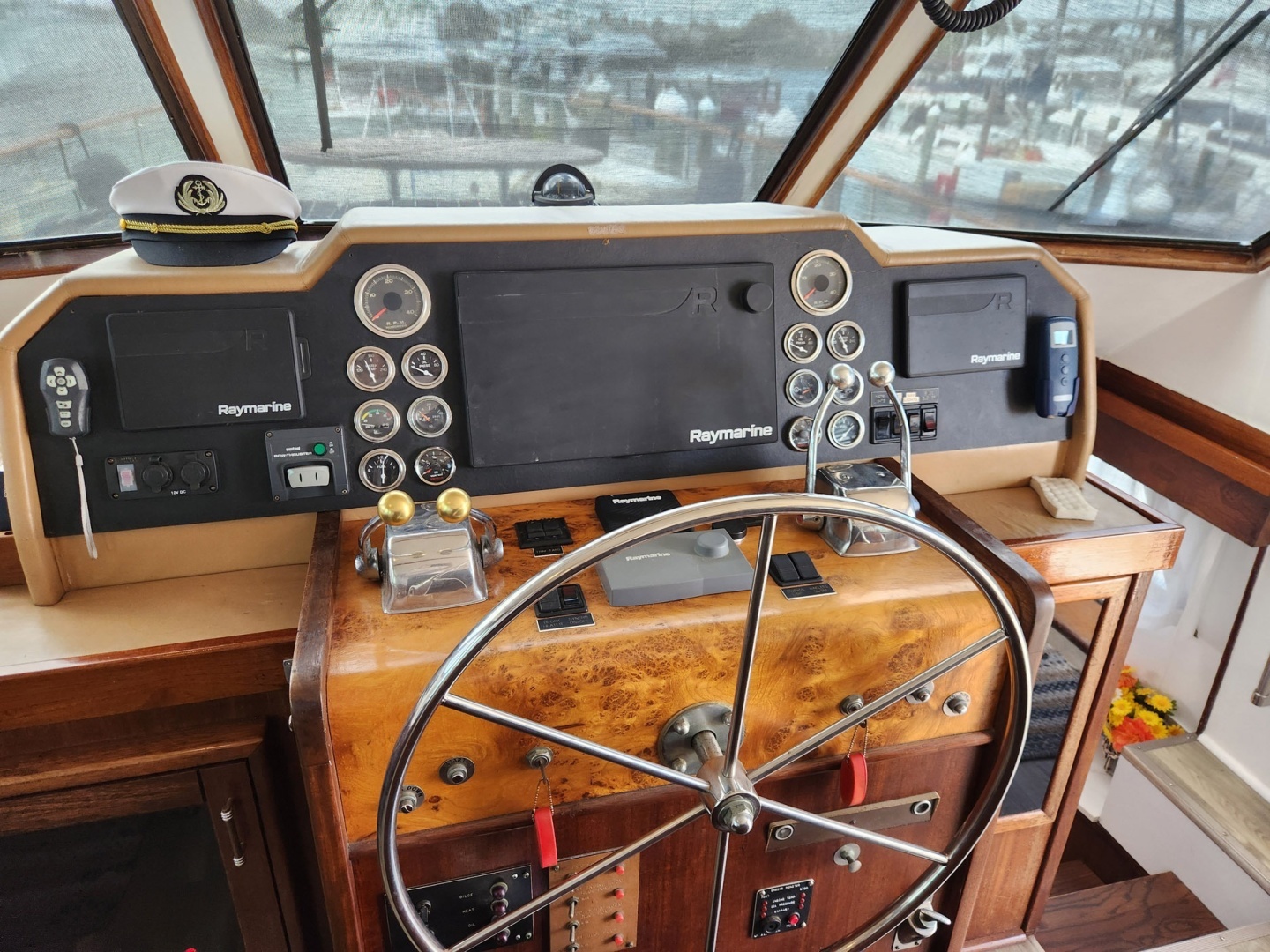 1978 Hatteras 53 Motor Yacht - Image 18