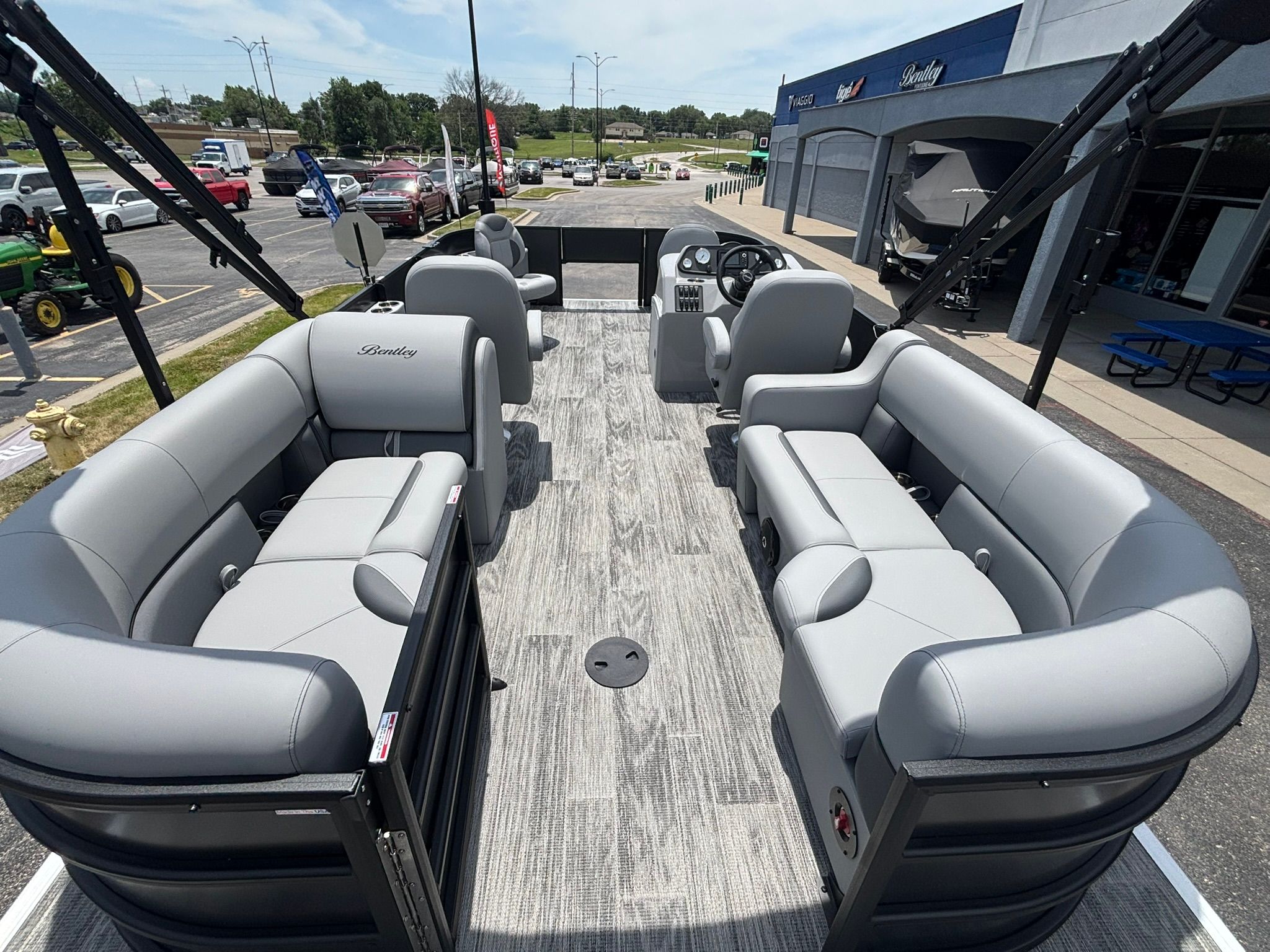 2027 Bentley Pontoons 200 Fish CWT - 27
