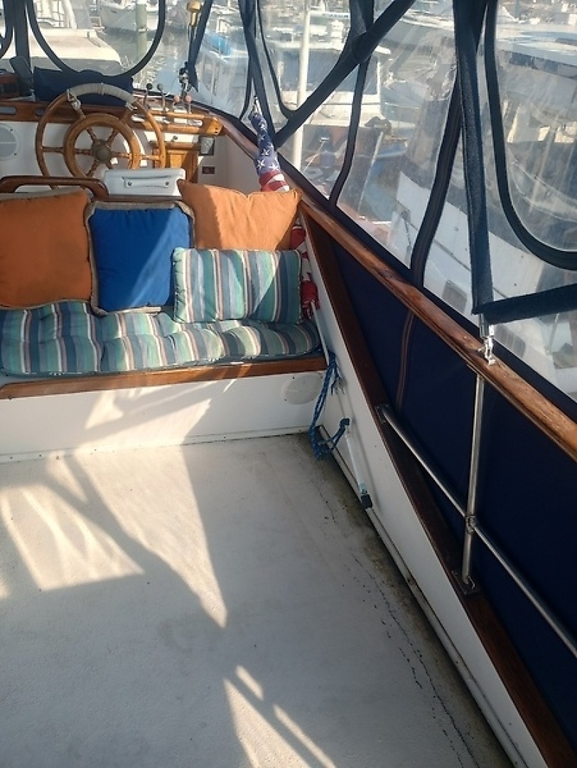 1981 Marine Trading 44 Double Cabin - Image 16
