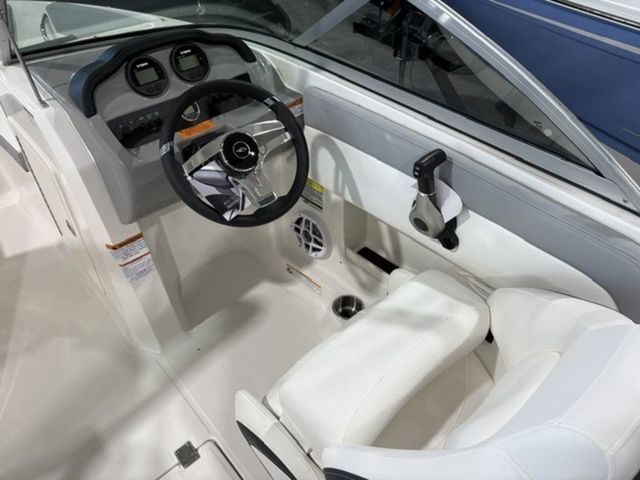 2026 Chaparral 19 SSi OB - 6