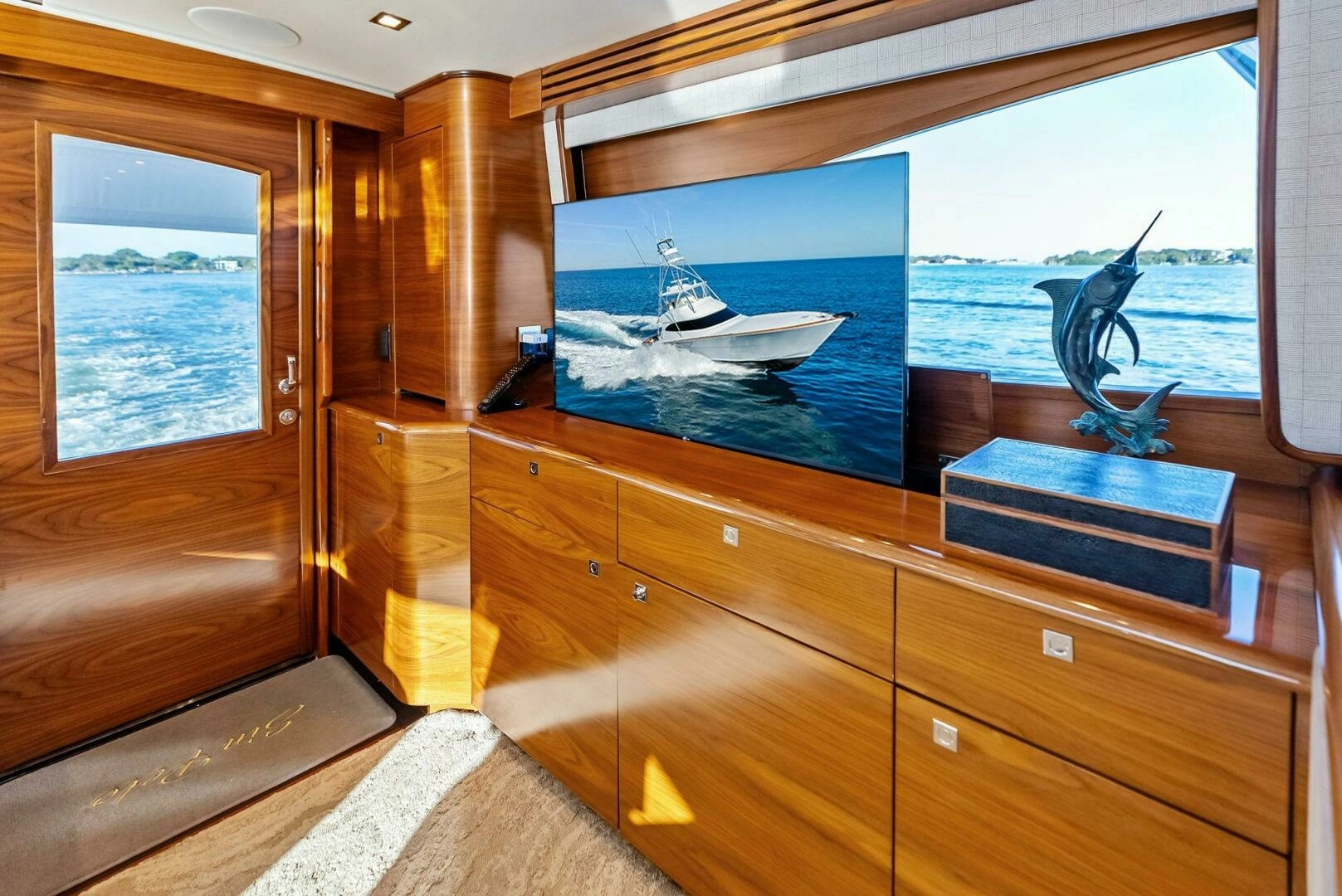2023 Viking 64 Convertible - Image 6