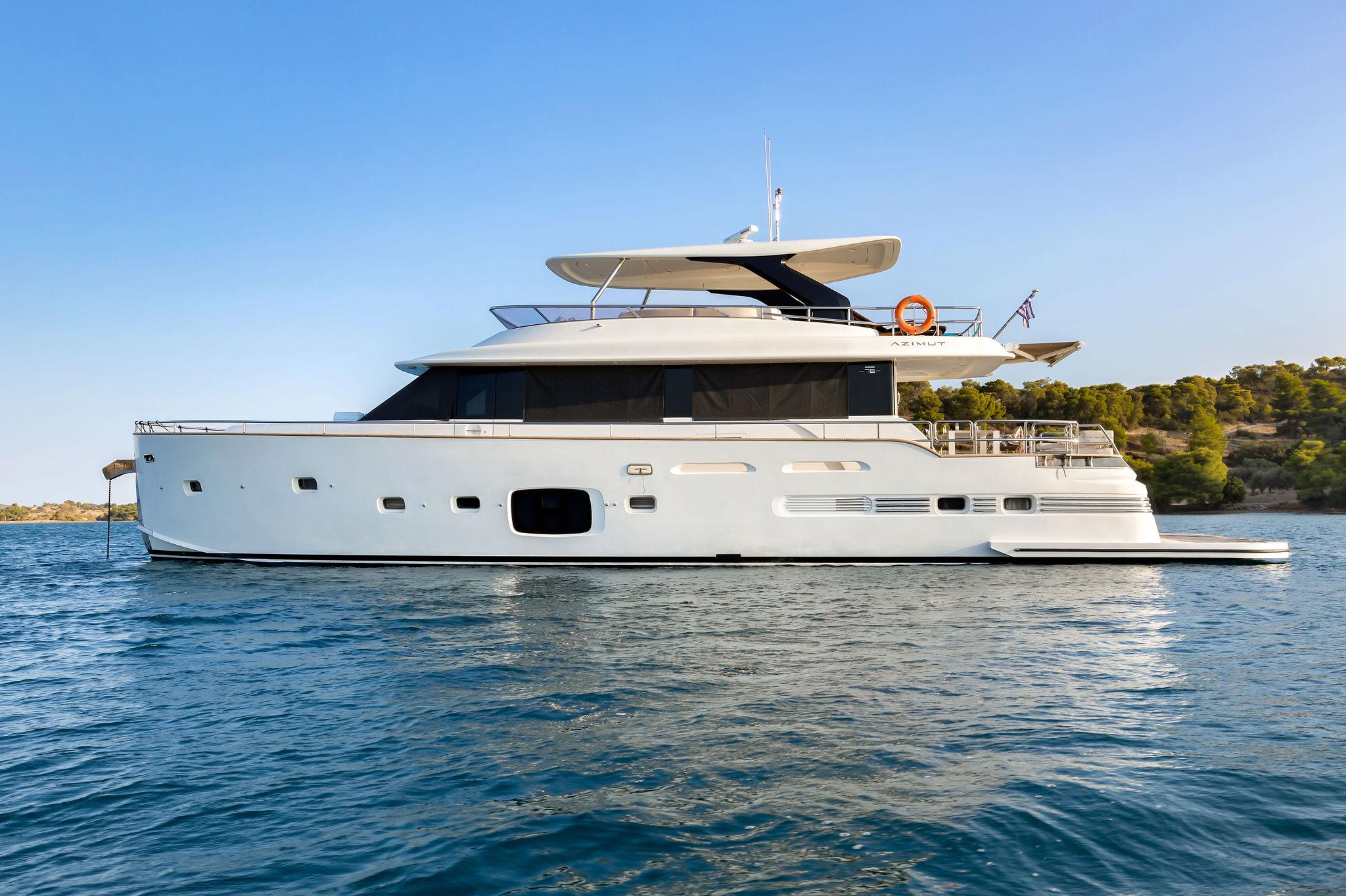 2016 Azimut Magellano 76