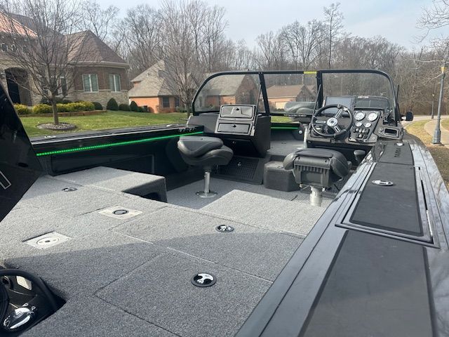 2023 Tracker Targa V-19 Combo - 5