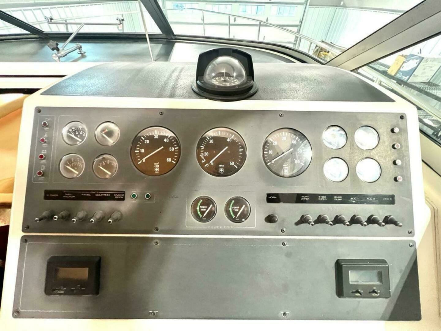 1988 Tiara Sport 310 Sport Cruiser - Image 10