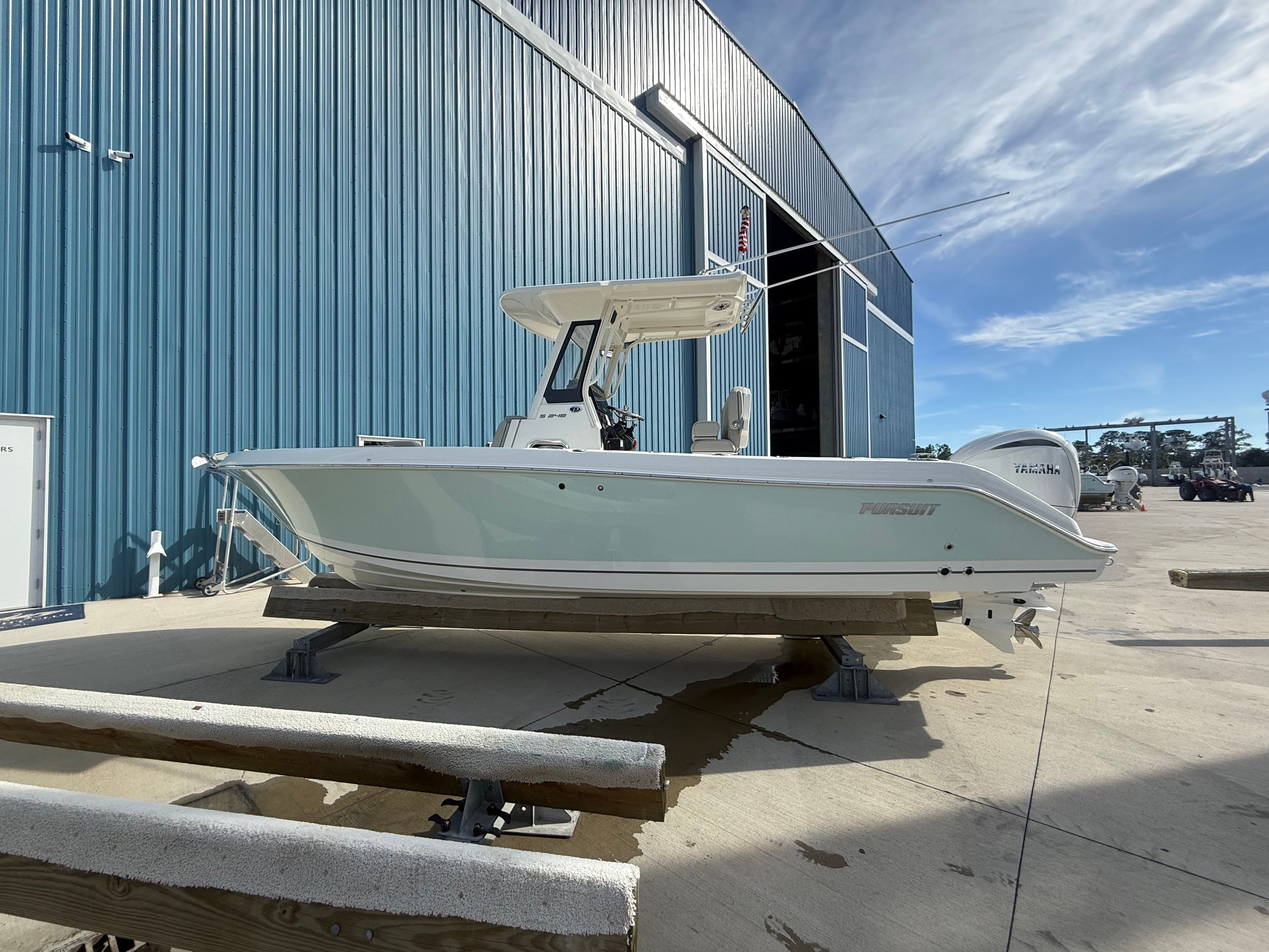 2026 Pursuit S 248 Sport