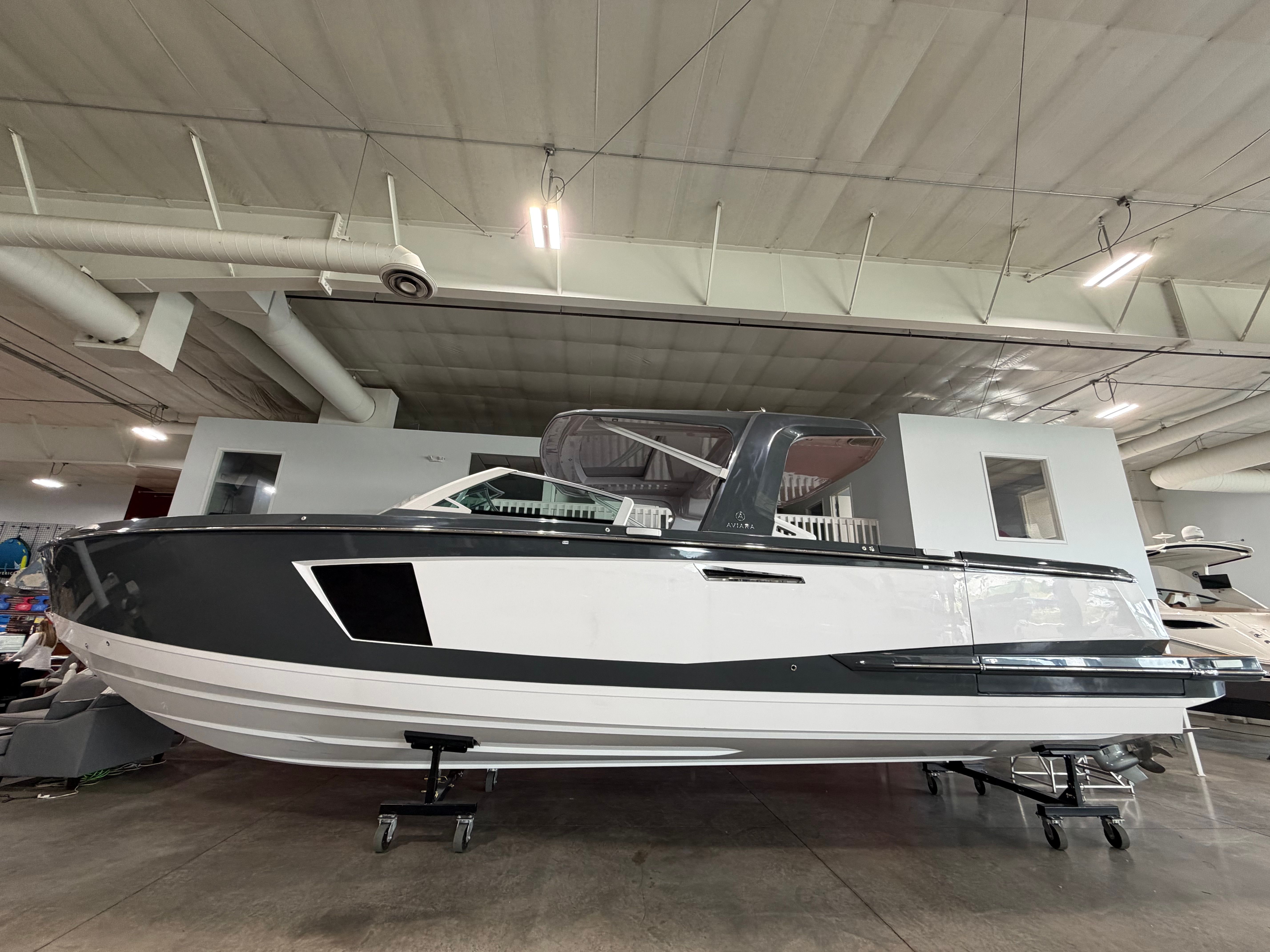2024 Aviara AV40 - 8