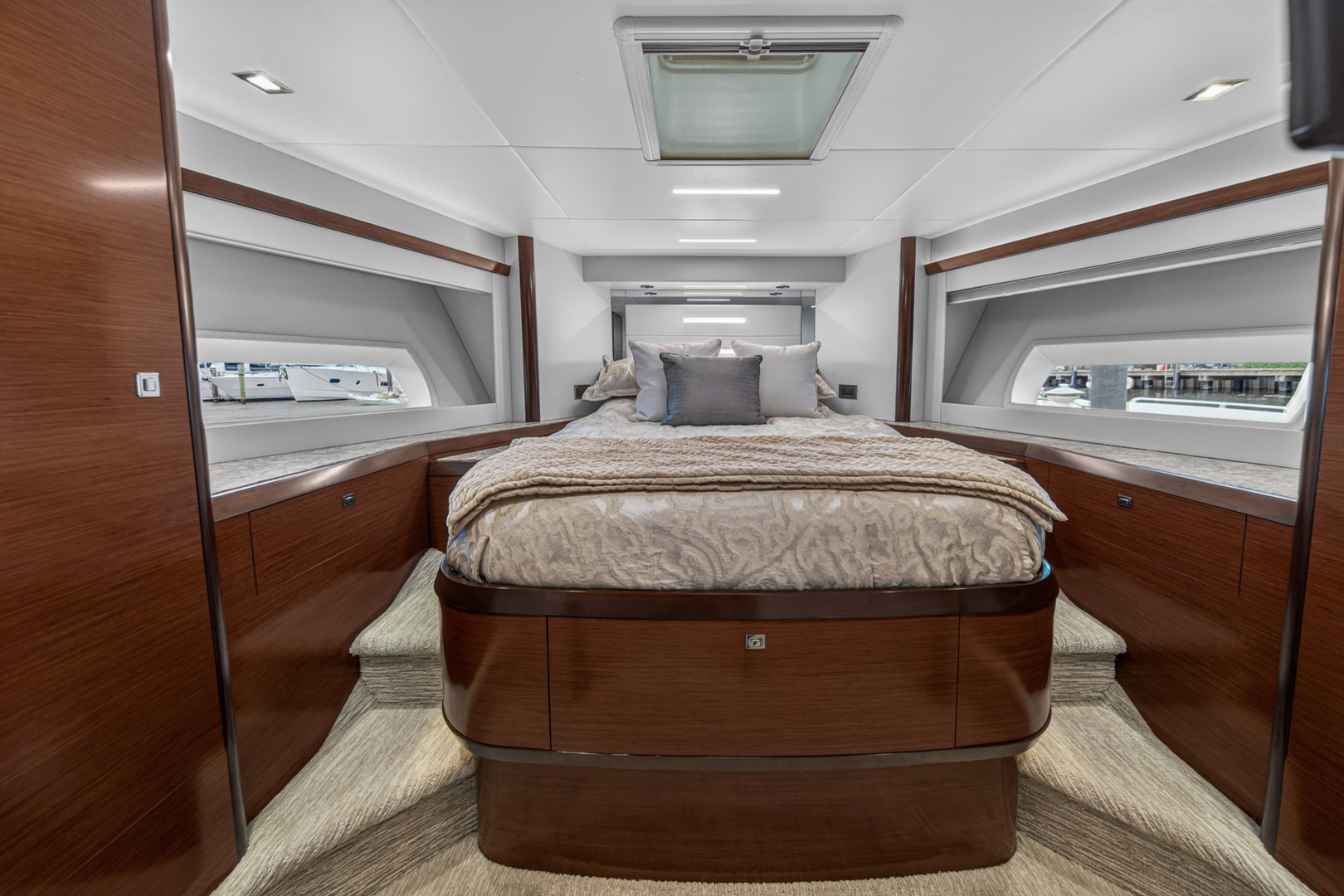 2021 Ocean Alexander 70E - Image 72